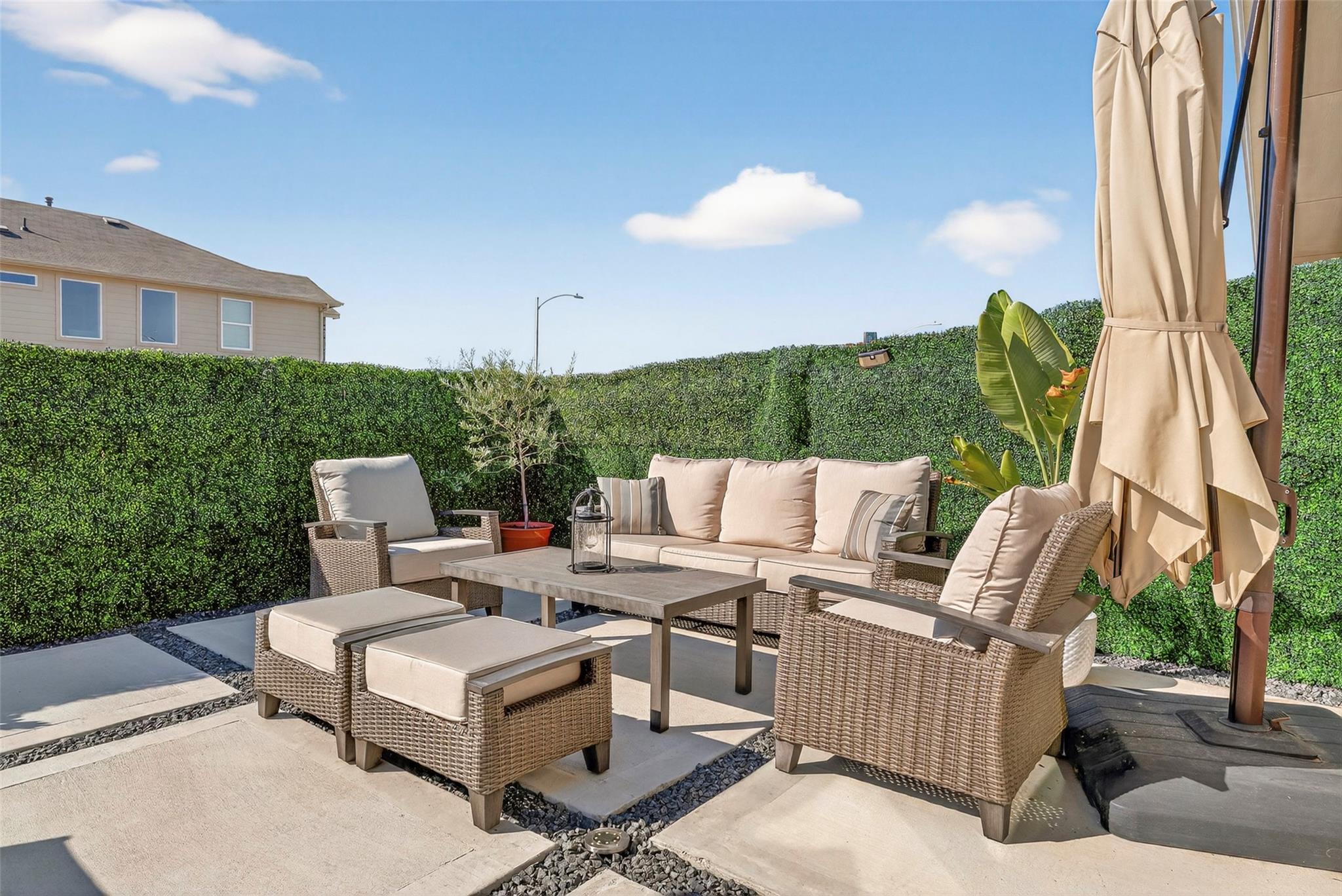 14201 Macquarie Dr Property Photo 38