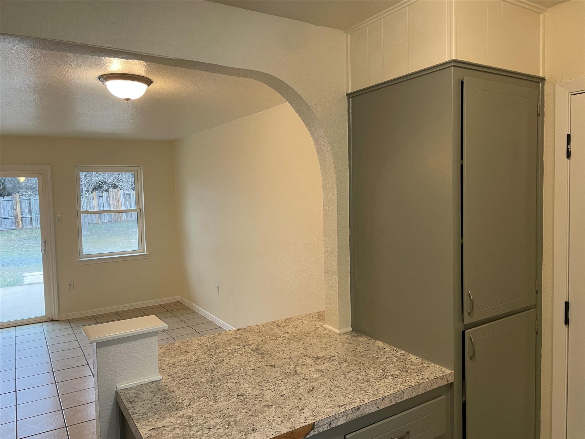 2411 Tudor Dr Property Photo 11