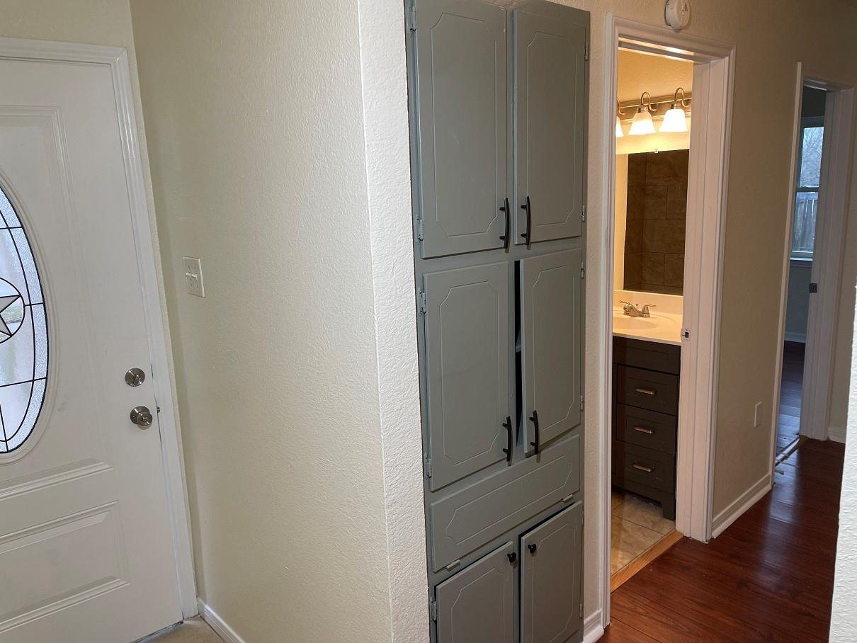2411 Tudor Dr Property Photo 17