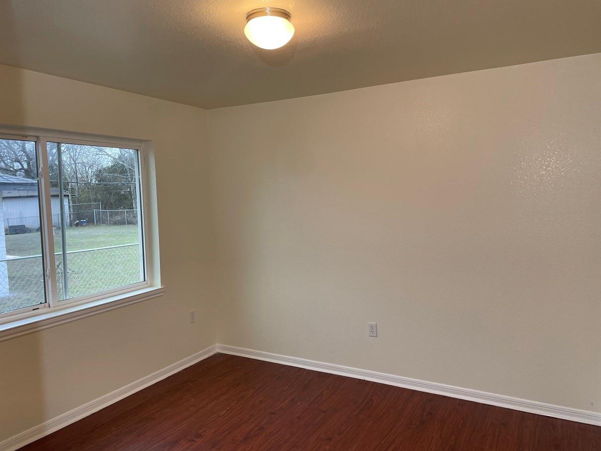 2411 Tudor Dr Property Photo 20