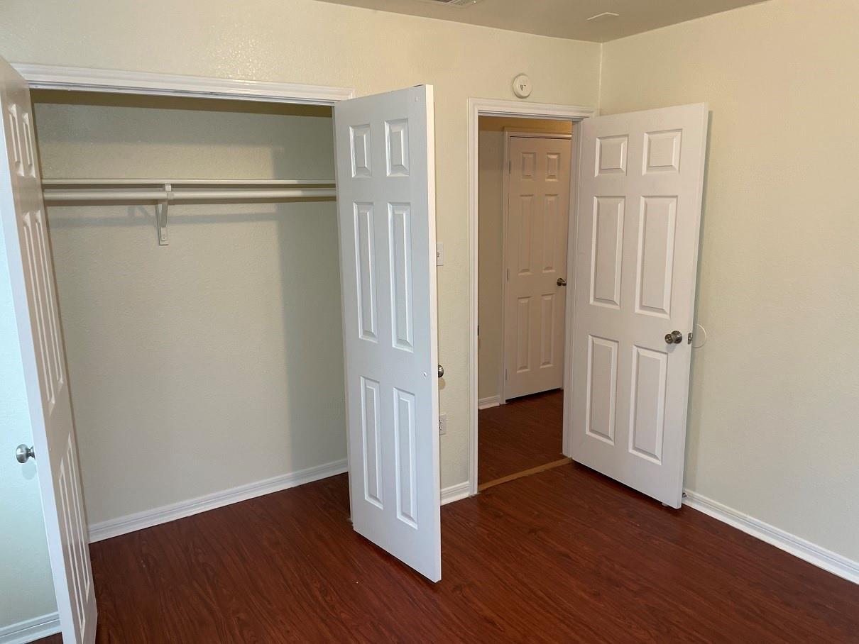 2411 Tudor Dr Property Photo 23