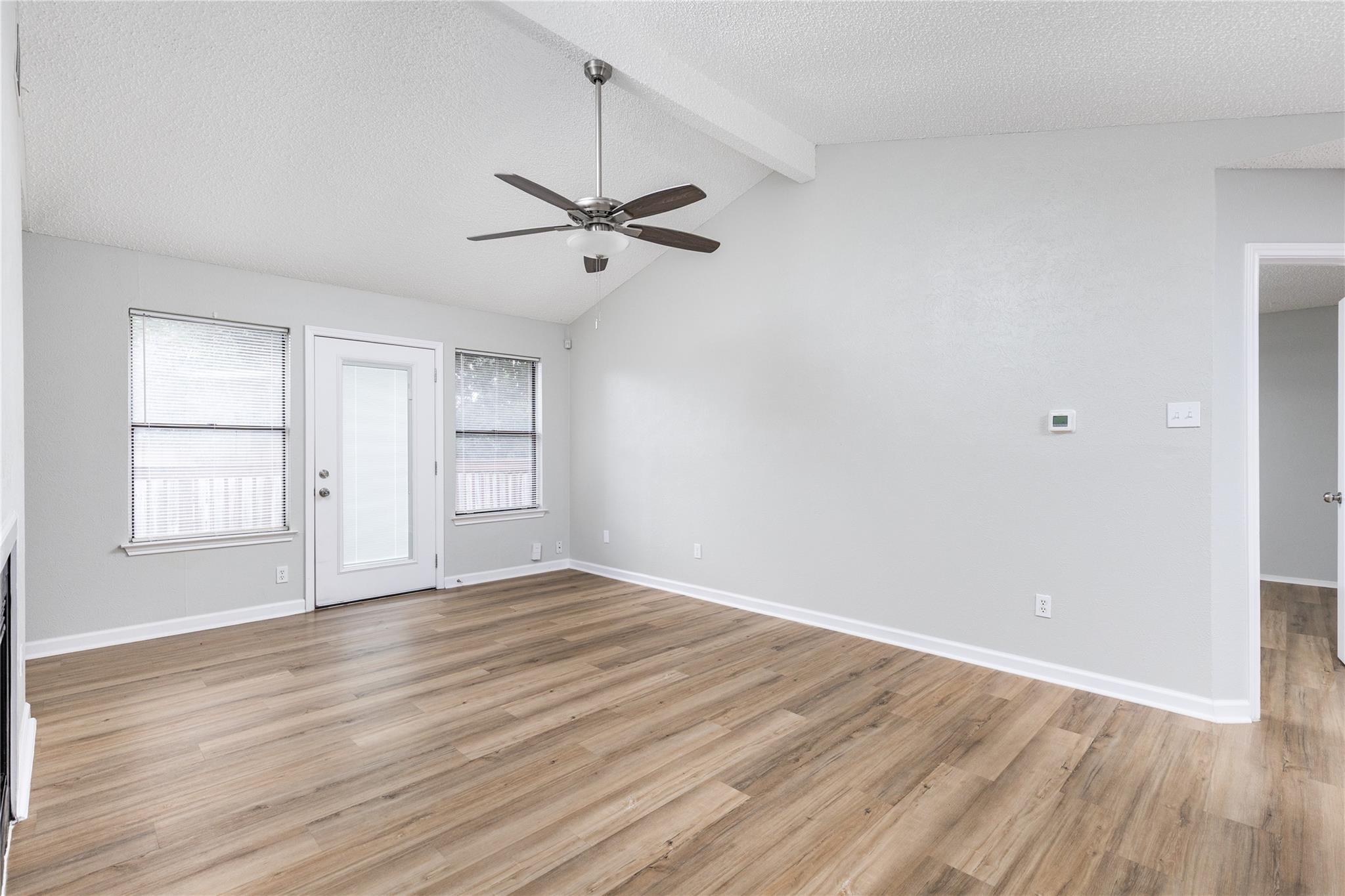 1803 Heatherglen Ln Property Photo 12