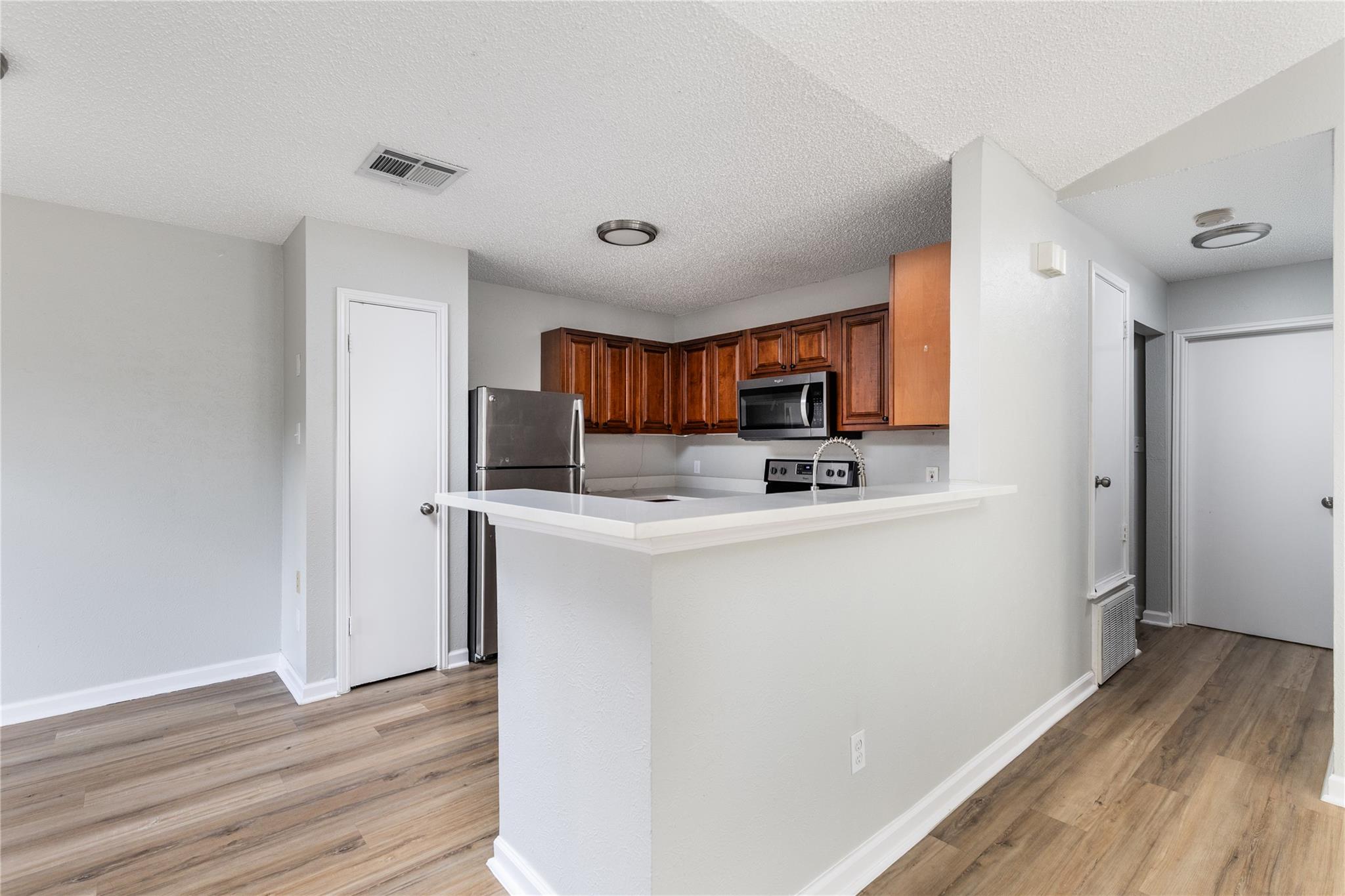 1803 Heatherglen Ln Property Photo 14