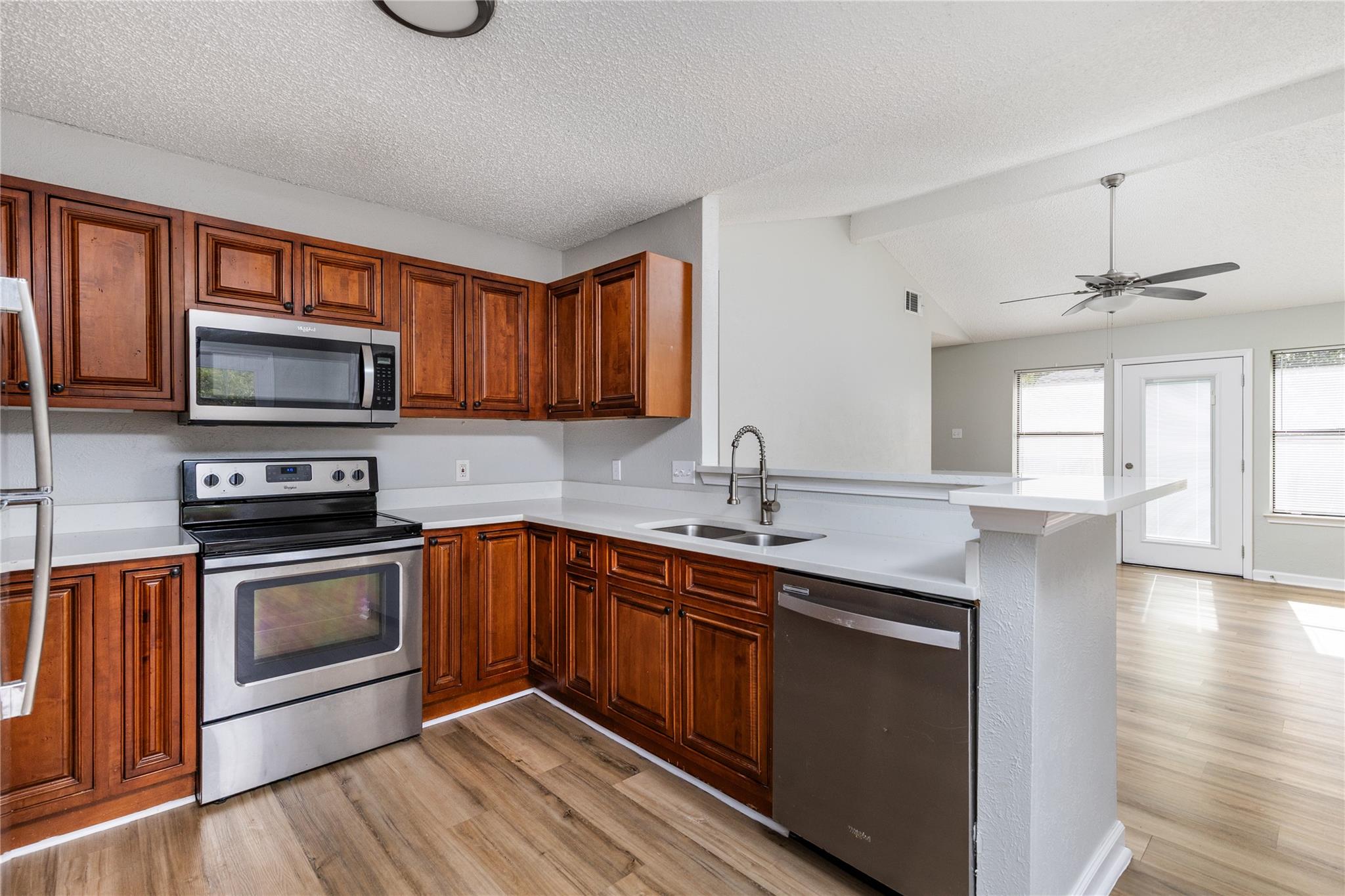 1803 Heatherglen Ln Property Photo 18