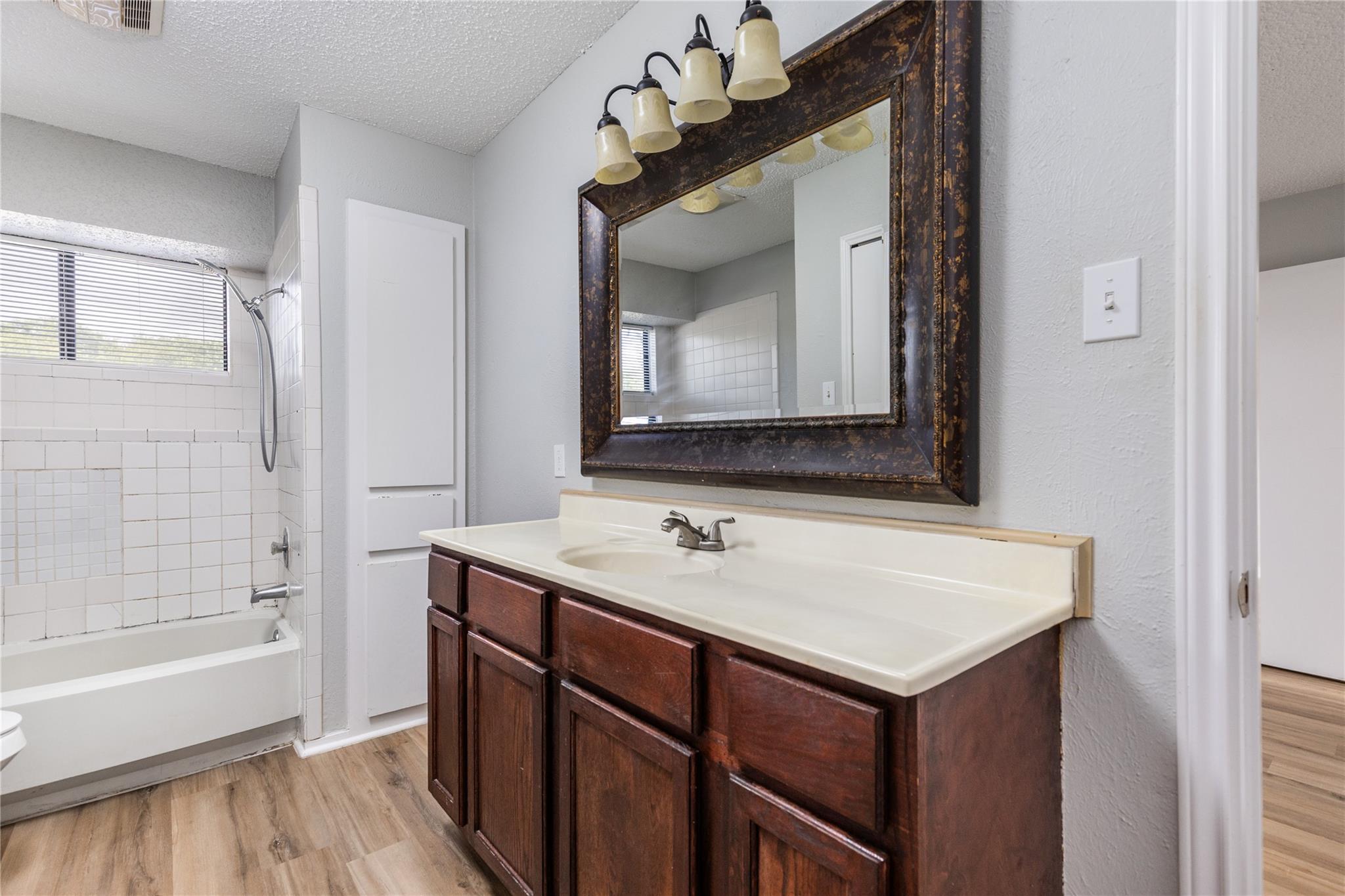 1803 Heatherglen Ln Property Photo 26