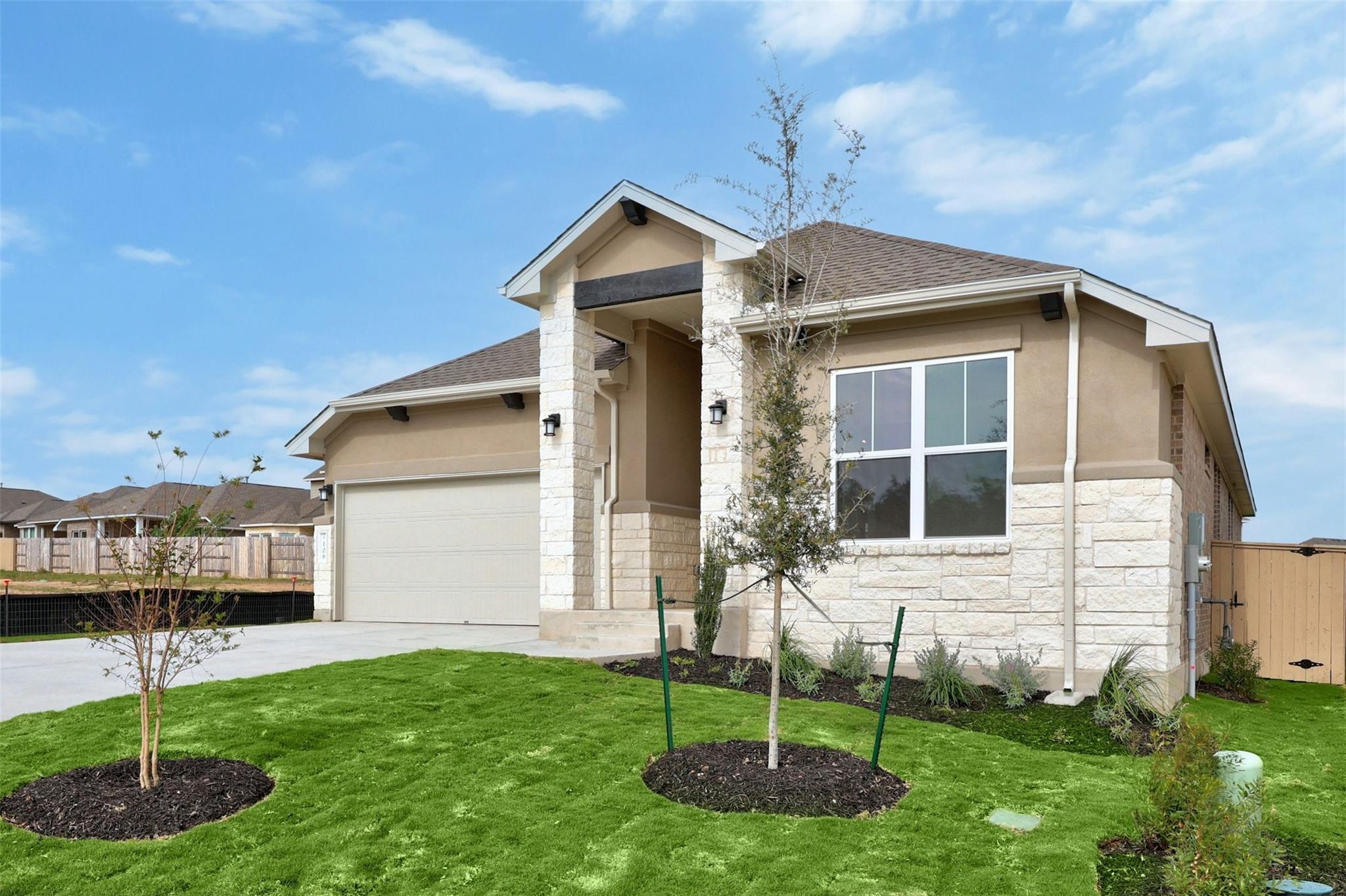 106 Salado Creek Trl Property Photo 3