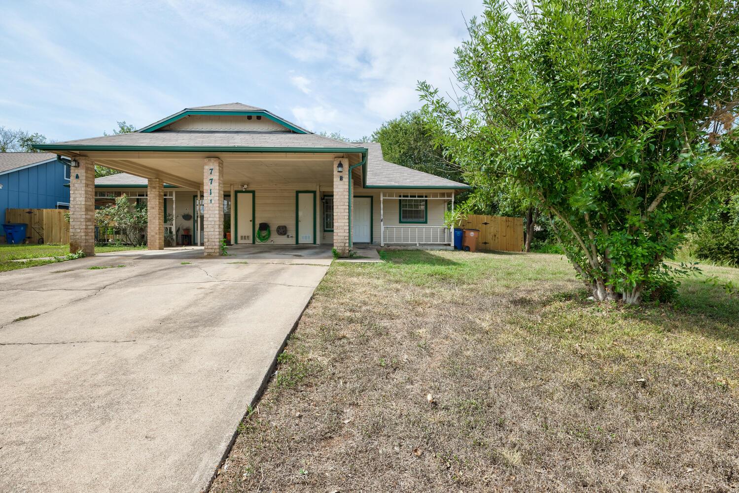 7711 Croftwood Dr B Property Photo