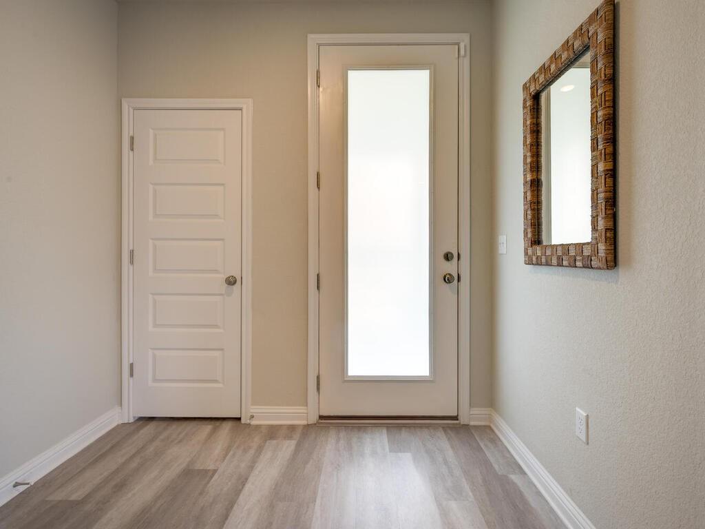 7700 Dylan Dr 26 Property Photo 2