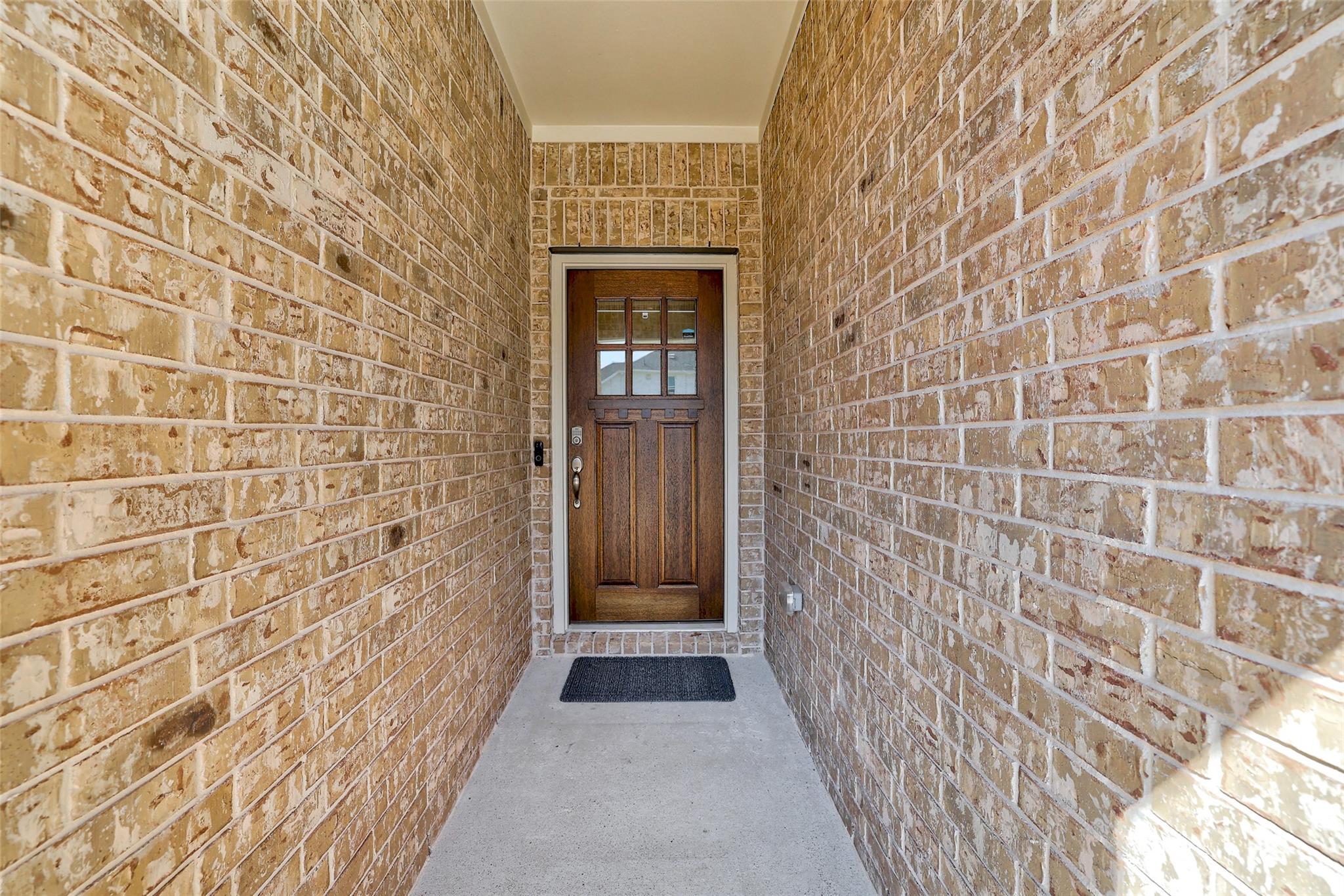 382 Smithsonian Ln Property Photo 7