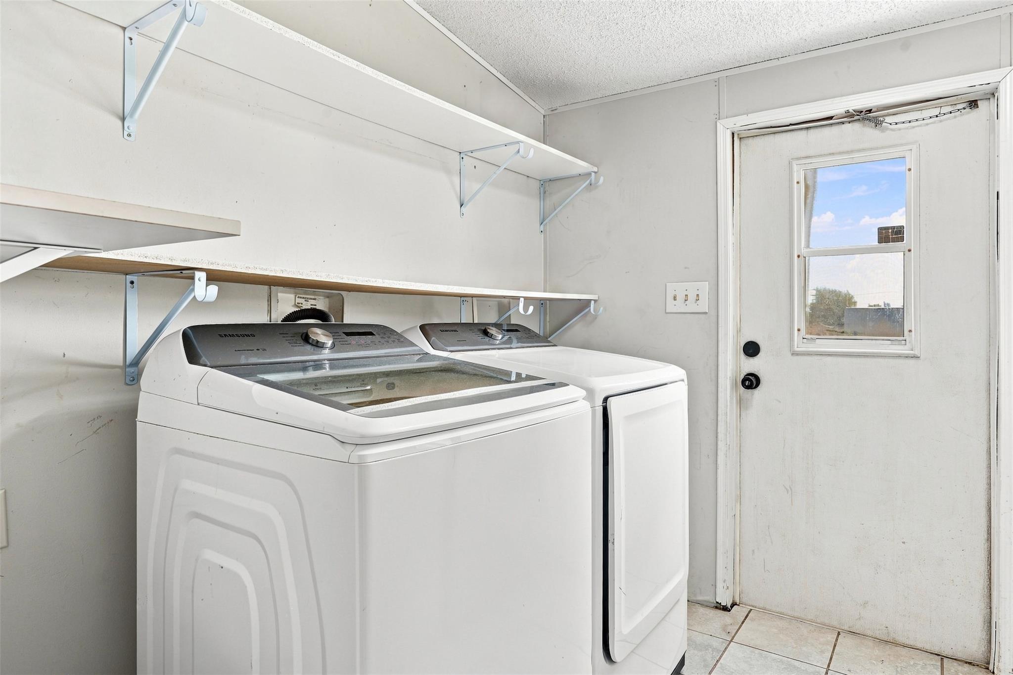 1151 Heidenreich Ln Property Photo 16