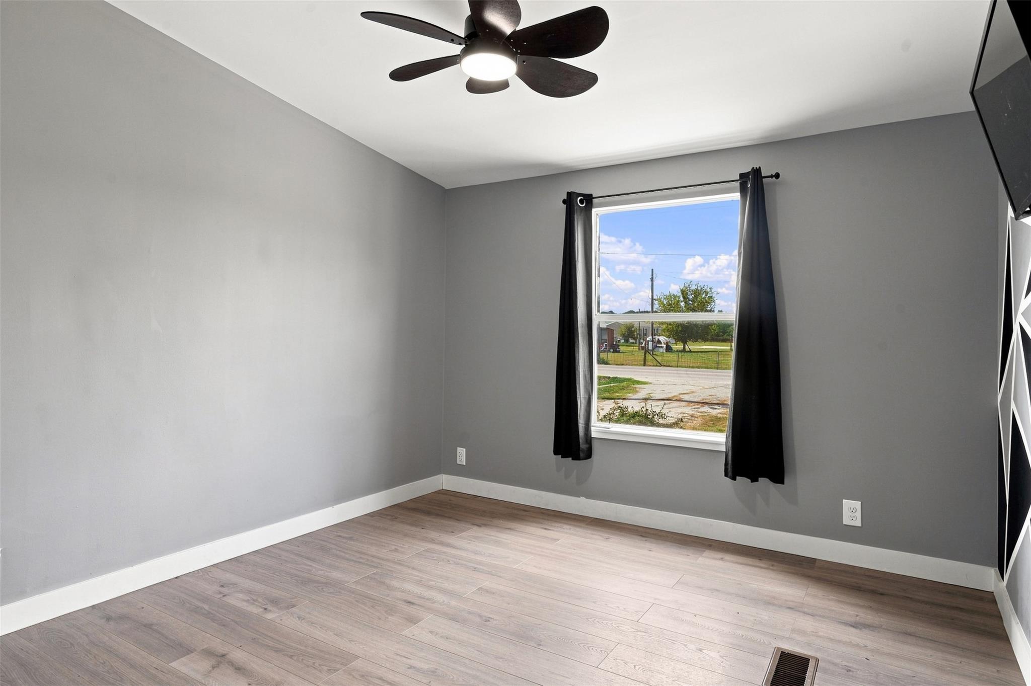 1151 Heidenreich Ln Property Photo 19