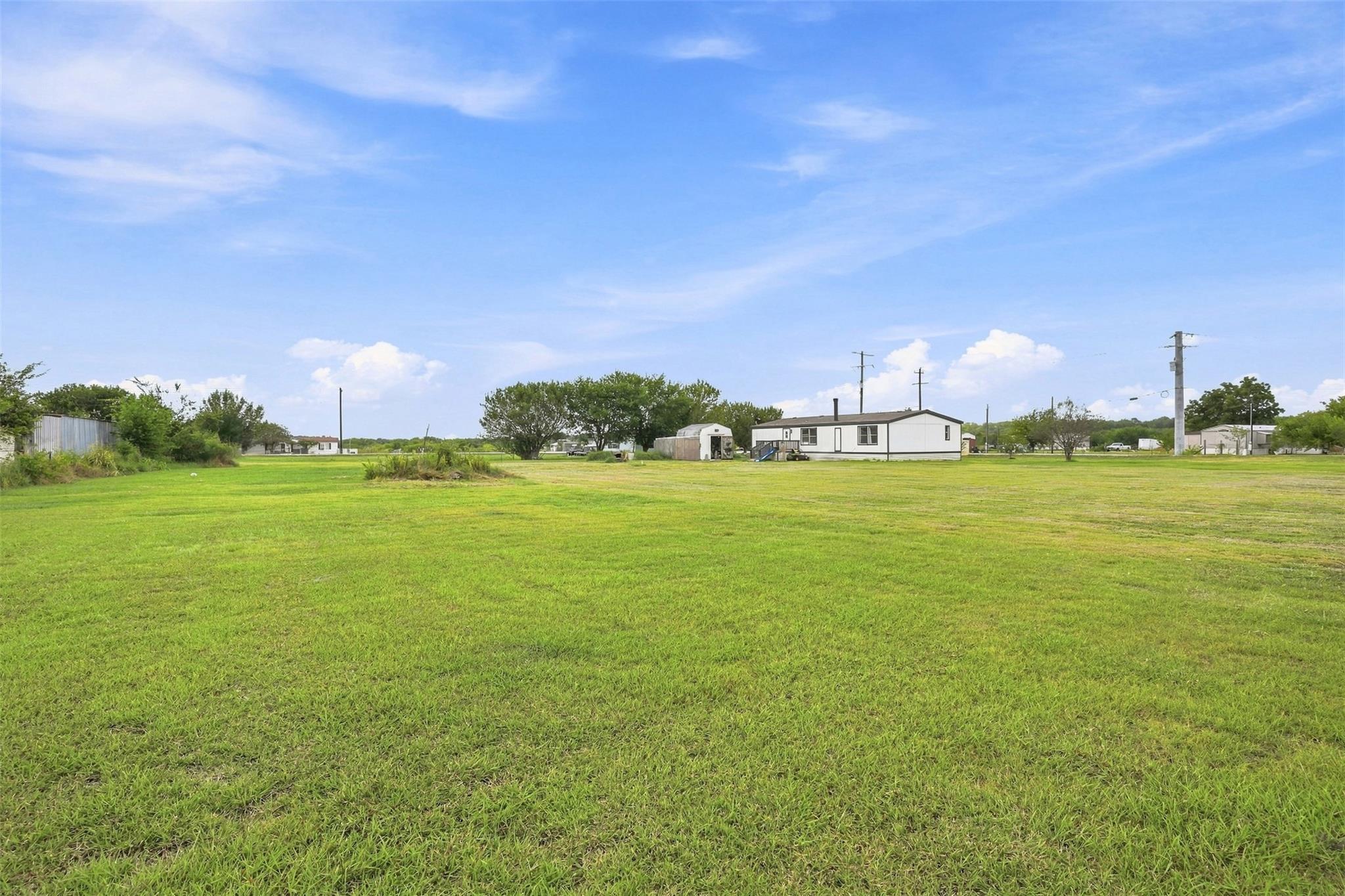 1151 Heidenreich Ln Property Photo 26