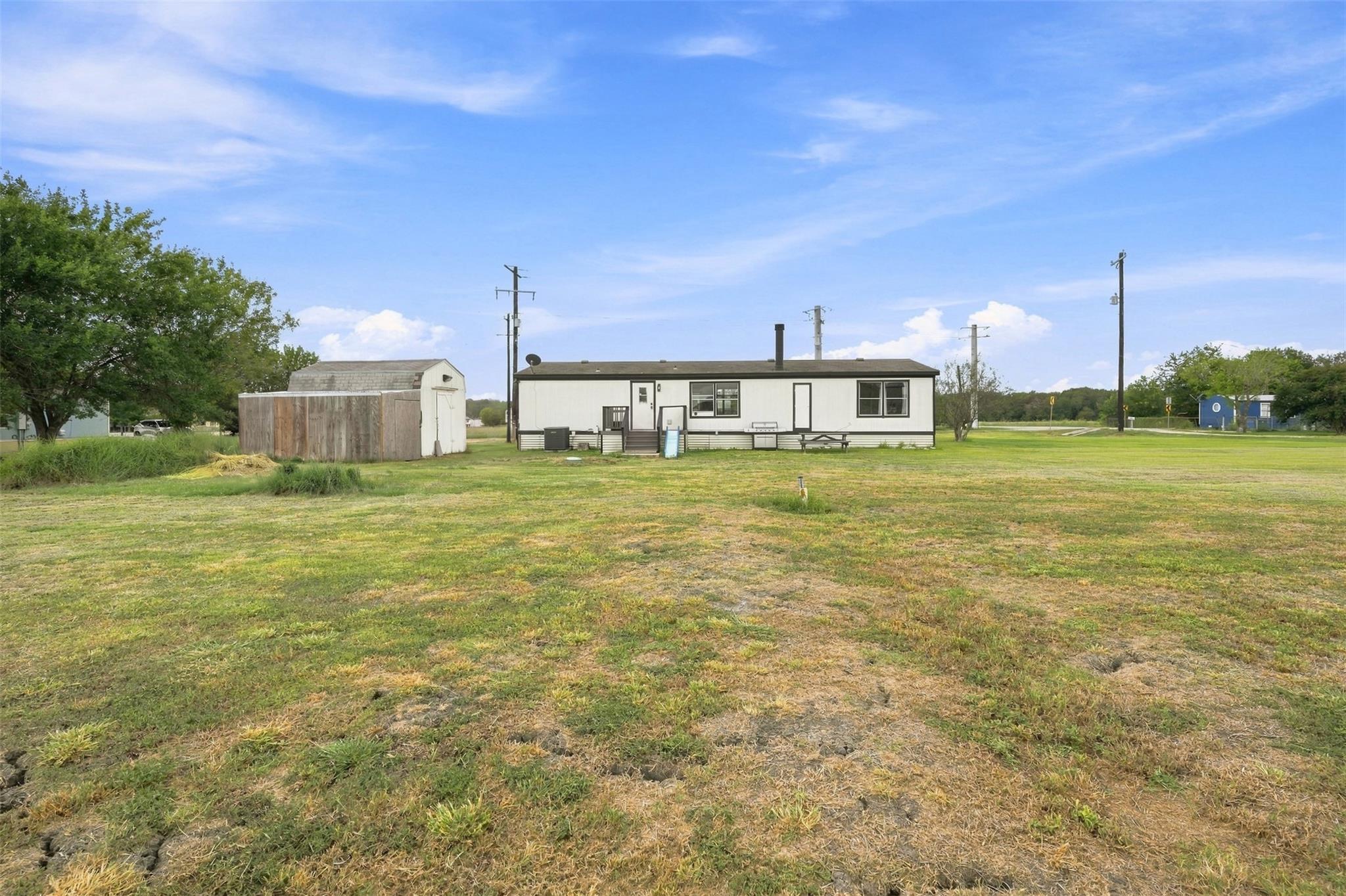 1151 Heidenreich Ln Property Photo 28