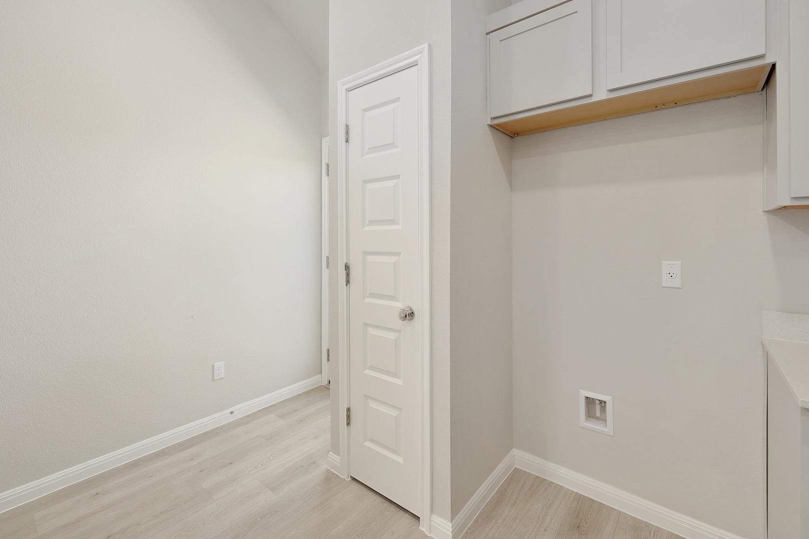 222 Hornet St Property Photo 11