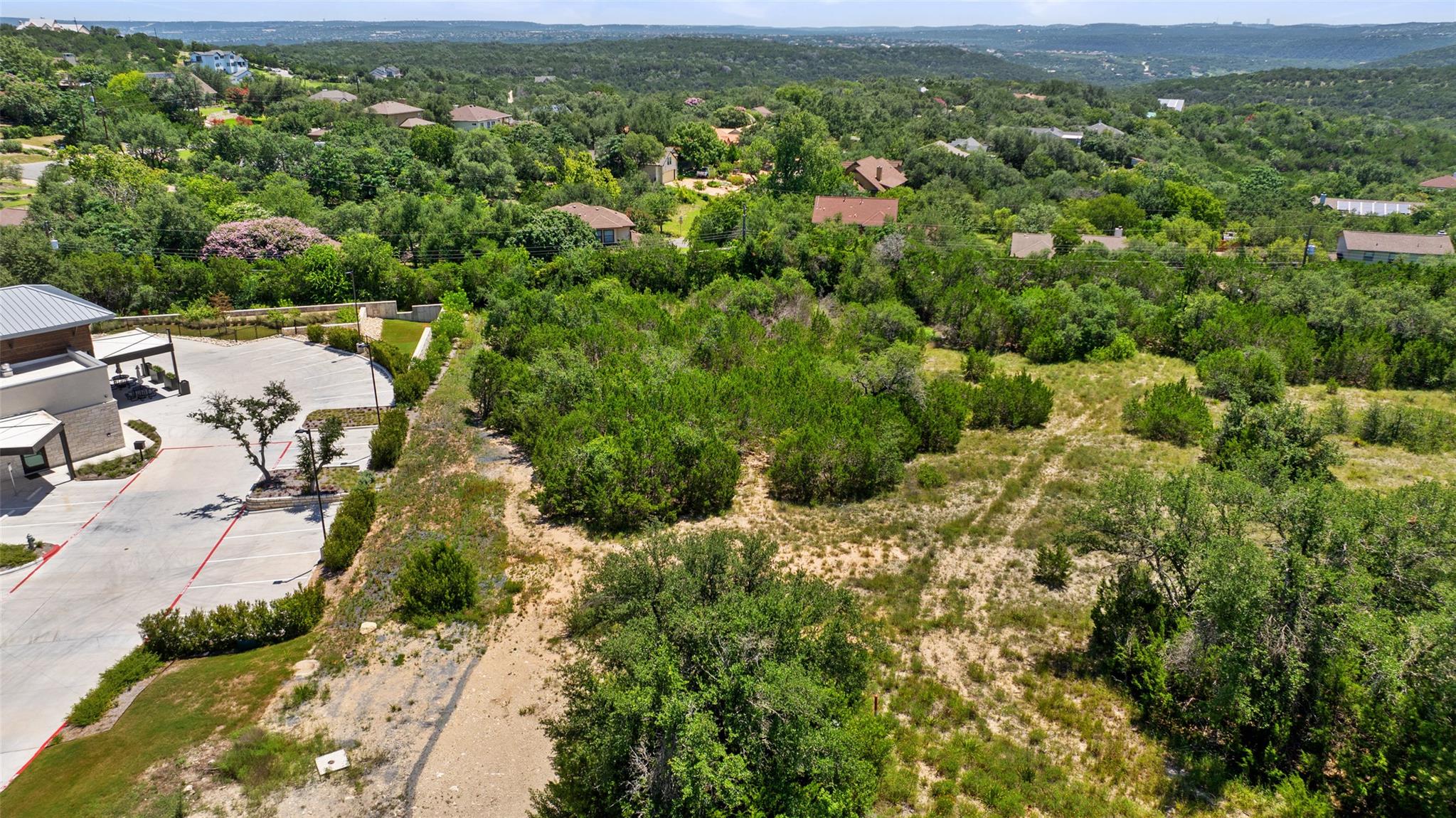 8 Lakeway Centre Ct Property Photo 7