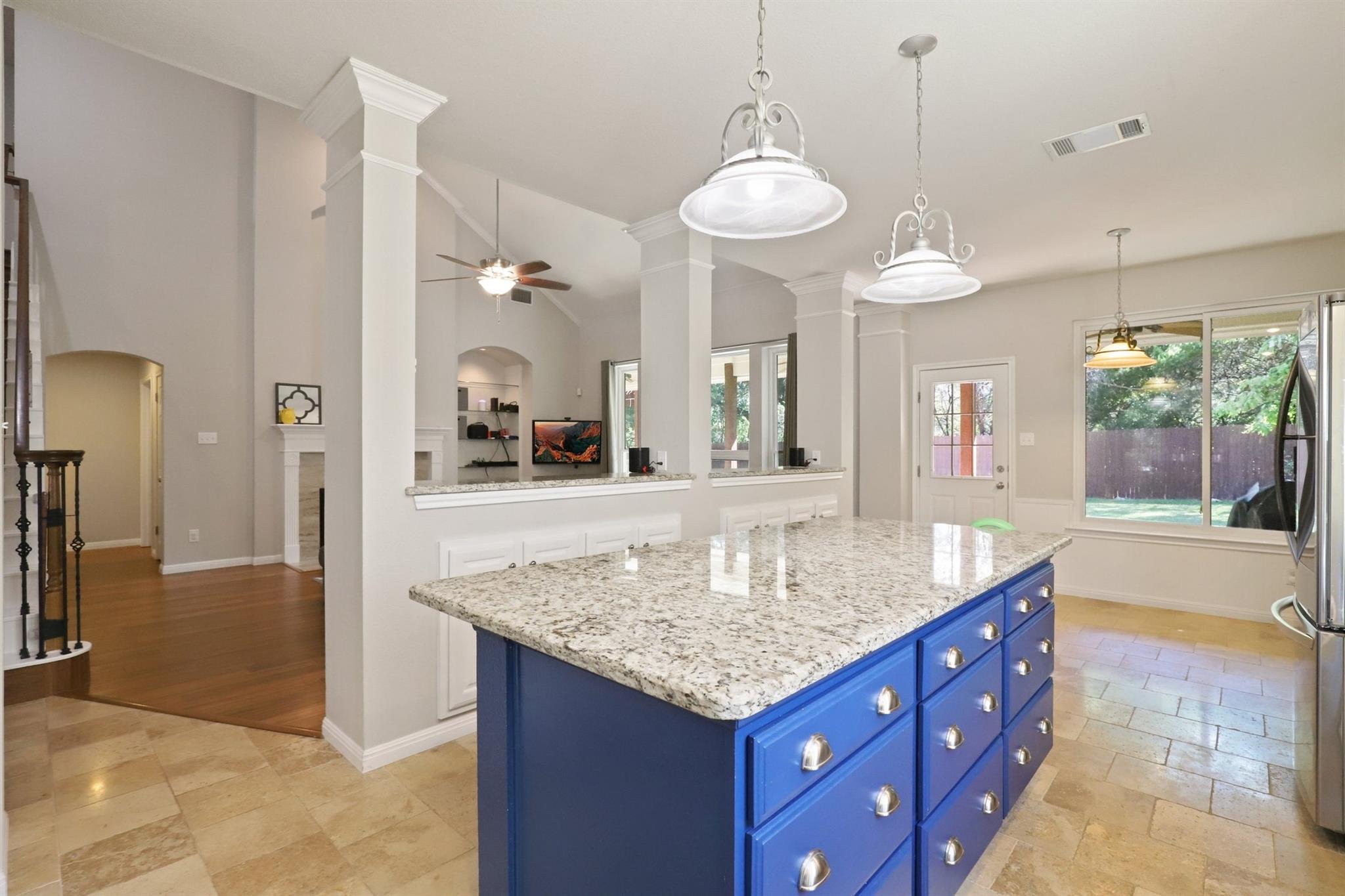18121 Whitewater Cv Property Photo 6