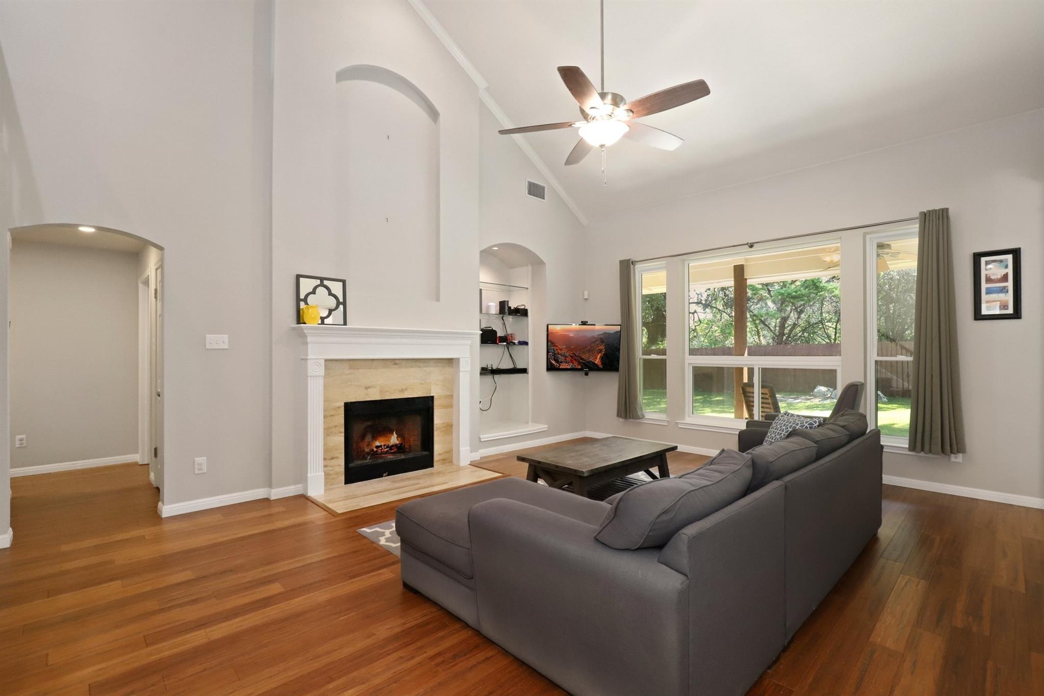 18121 Whitewater Cv Property Photo 12