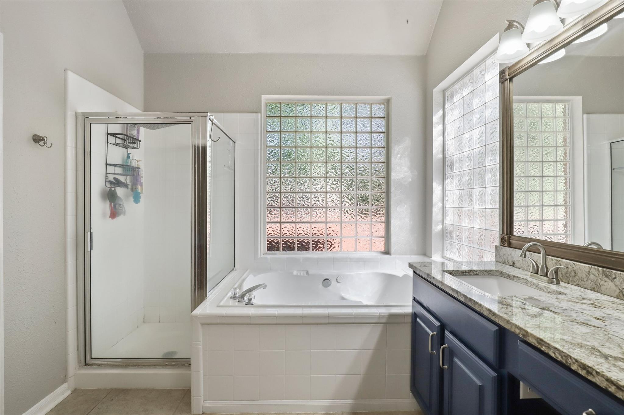 18121 Whitewater Cv Property Photo 21