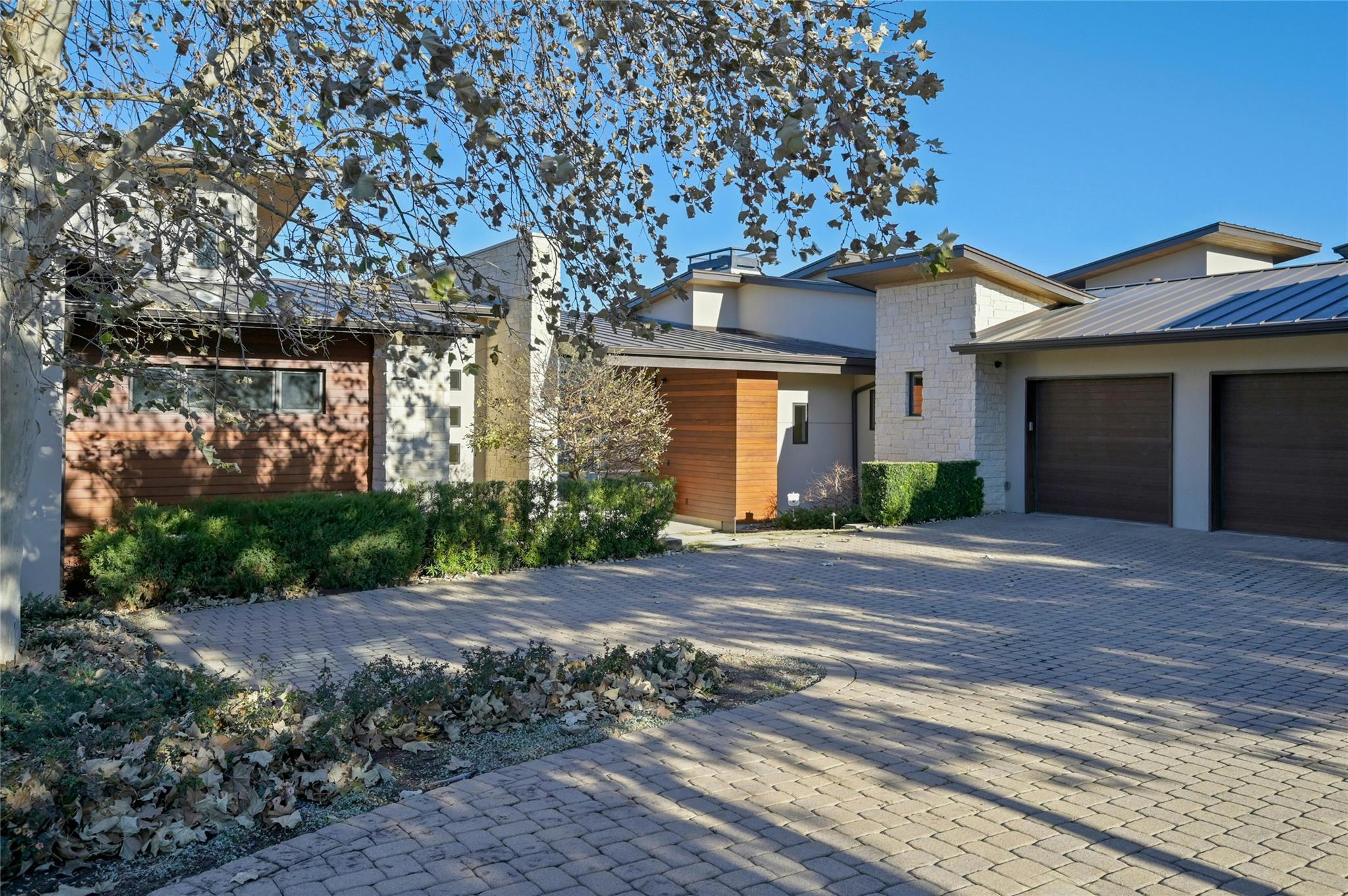 Amarra Drive Ph 02 Real Estate Listings Main Image
