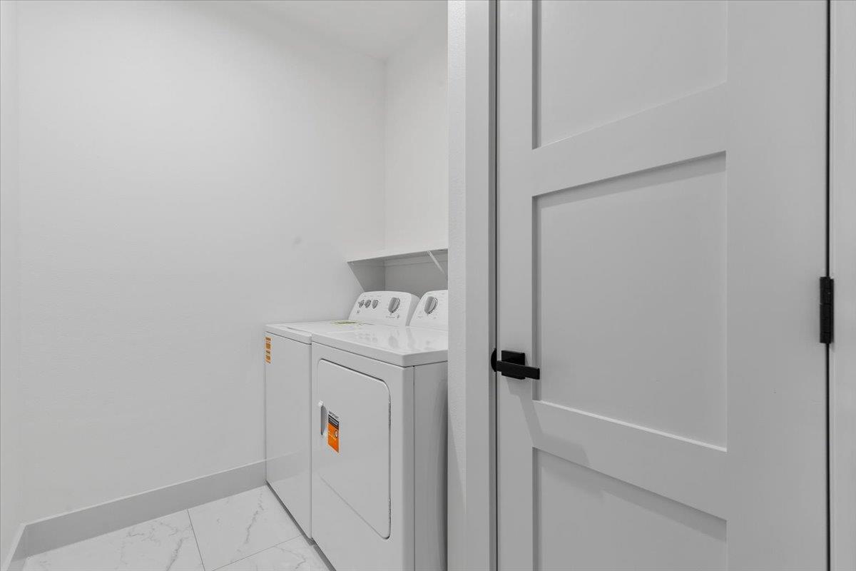 1409 Emile St #b Property Photo 19