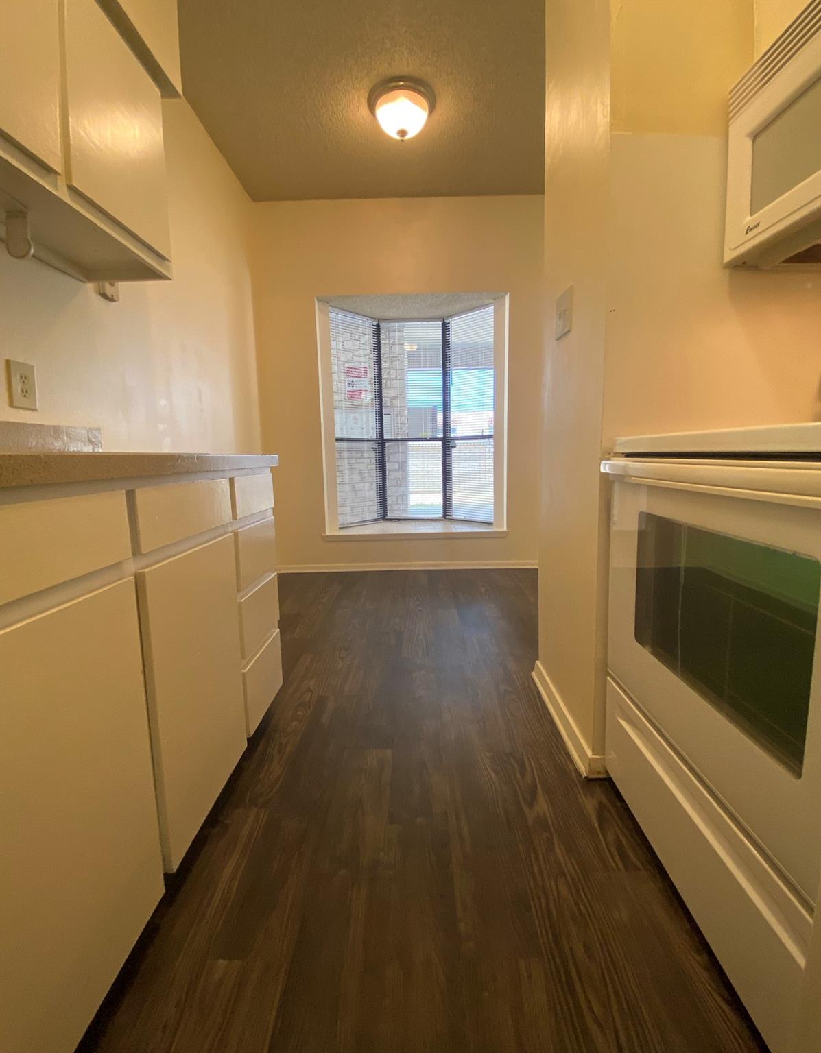 2604 Salado St #102 Property Photo 5