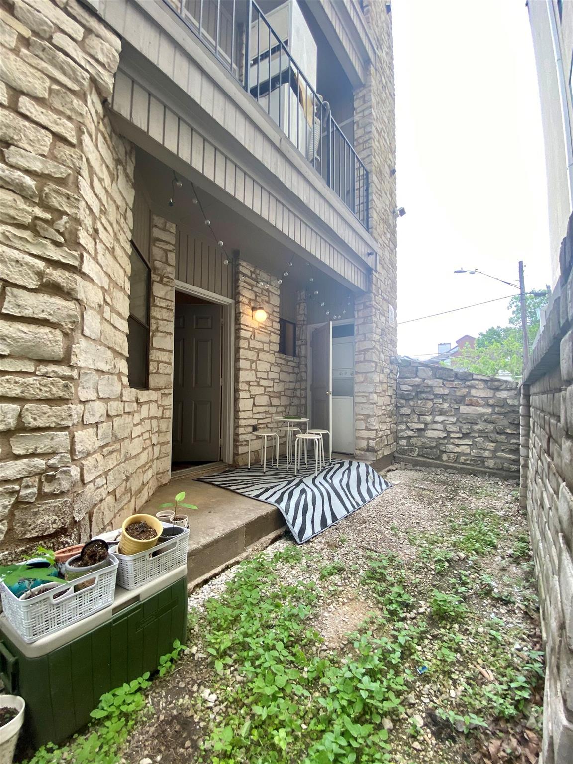 2604 Salado St #102 Property Photo 8