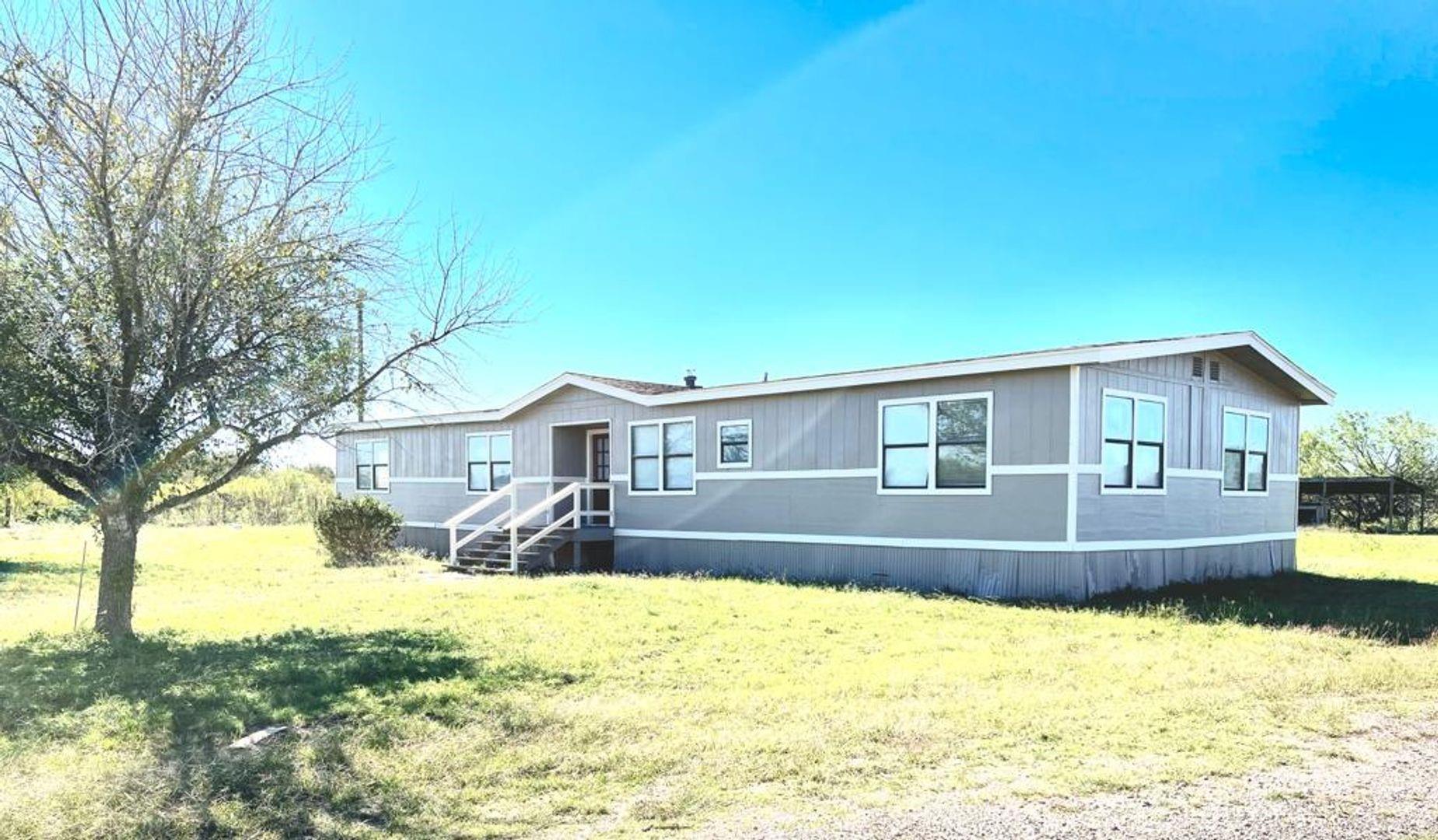 18425 Blake Manor Rd Property Photo 1