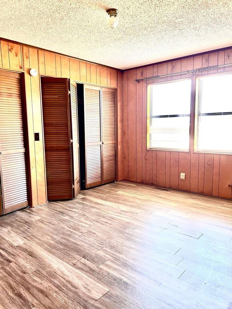 18425 Blake Manor Rd Property Photo 7