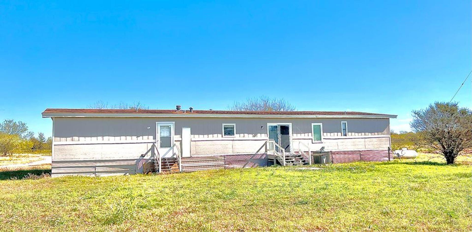 18425 Blake Manor Rd Property Photo 17