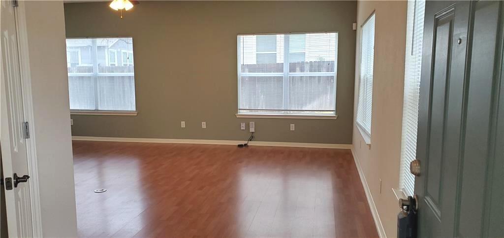 1176 Bedford St #a Property Photo 5