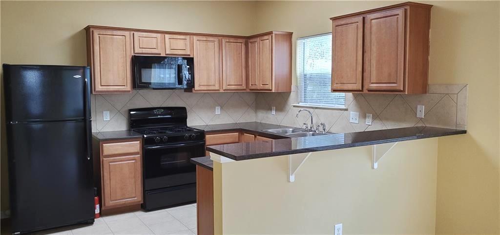 1176 Bedford St #a Property Photo 8