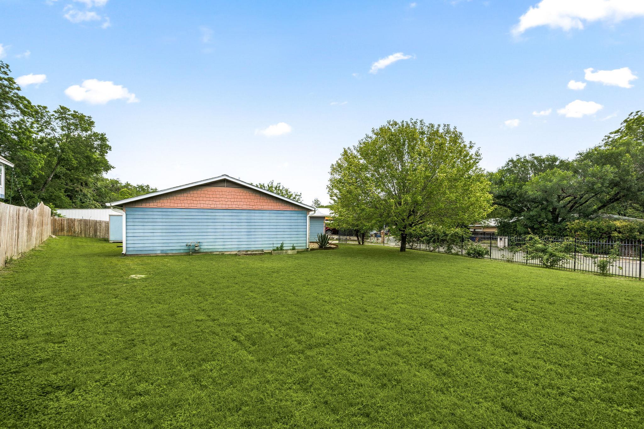 7802 Elderberry Dr Property Photo 28