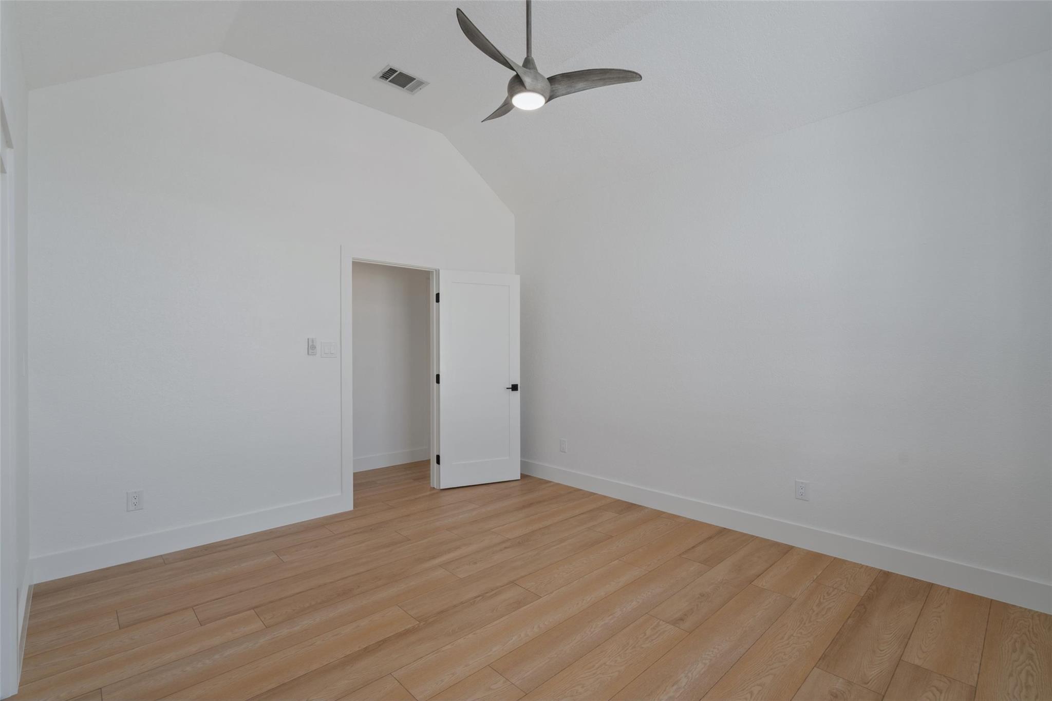 401 Roy Creek Ln Property Photo 24