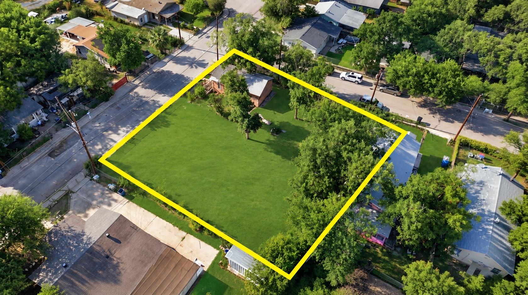 1906 Buffalo St Property Photo 1