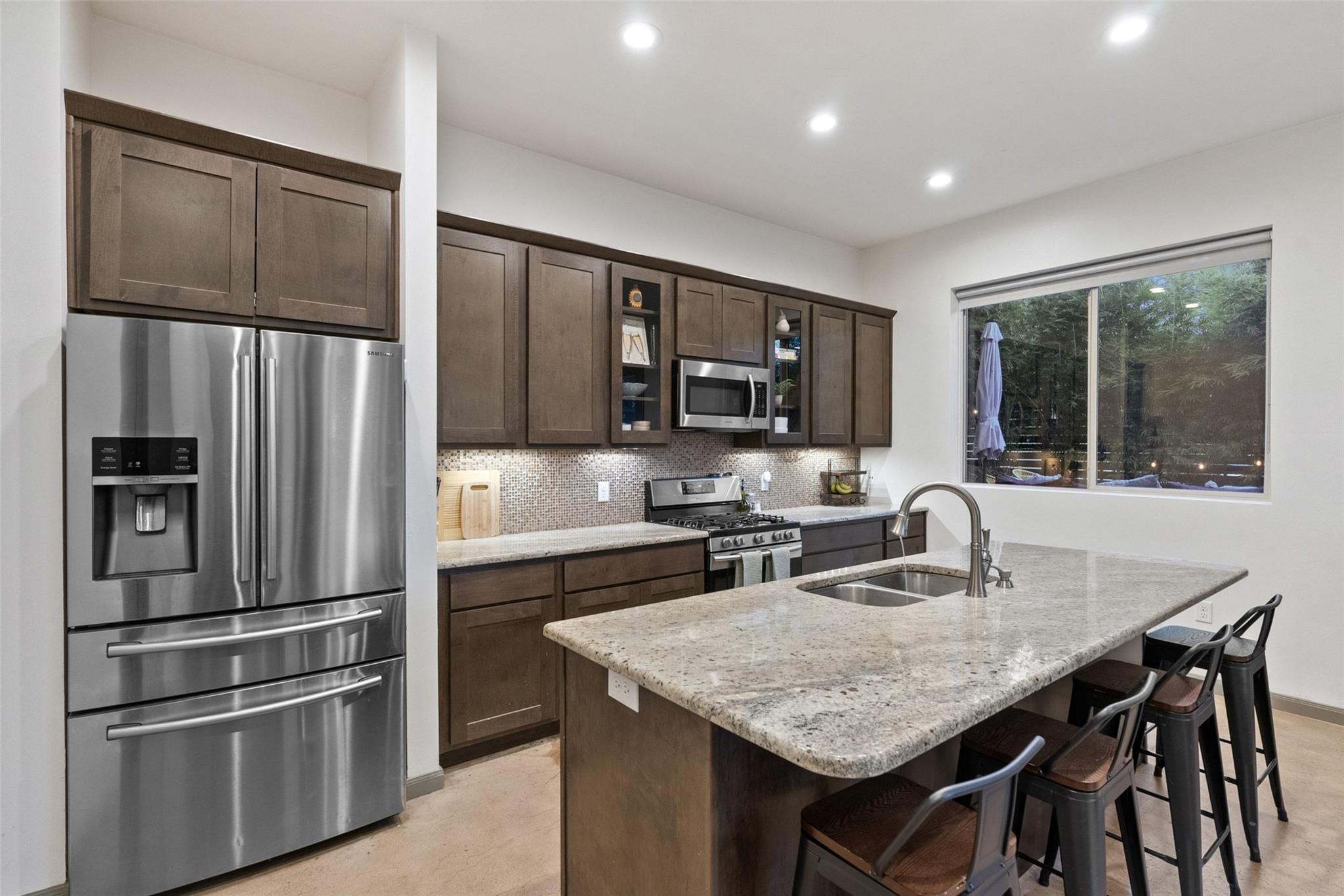 1158 Ridgeway Dr #a Property Photo 8