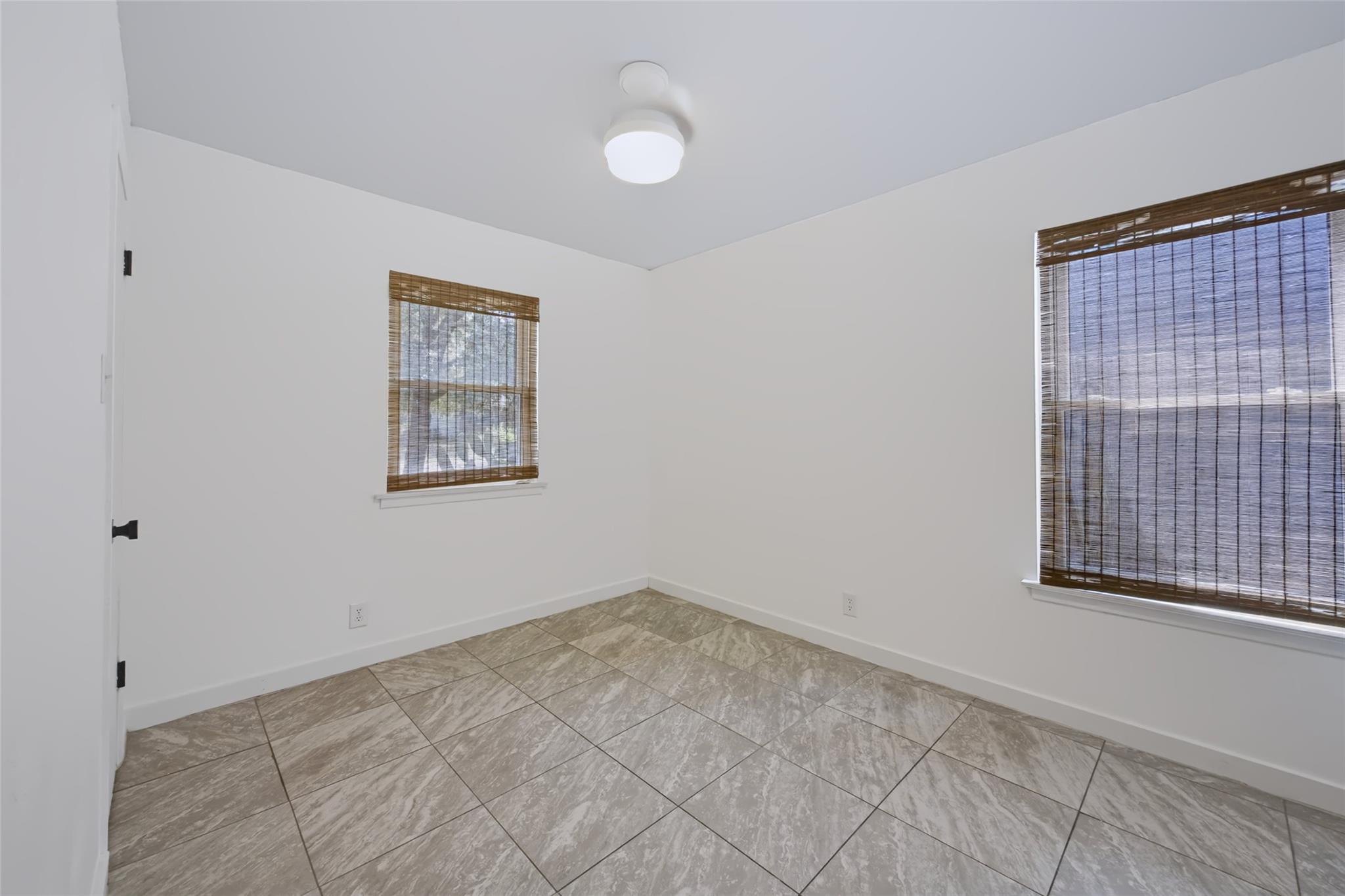 5710 Breezewood Dr Property Photo 10