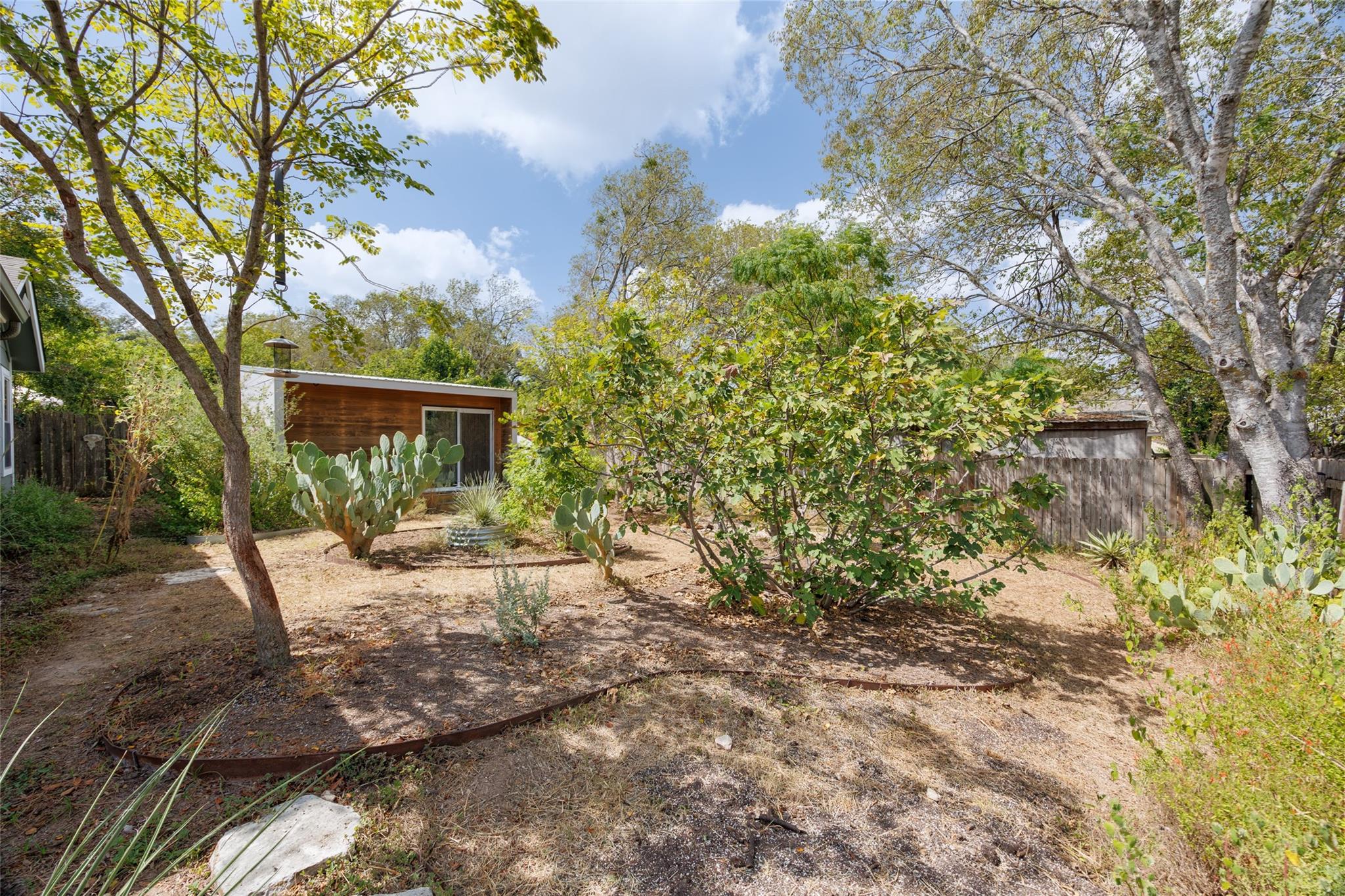 5710 Breezewood Dr Property Photo 16