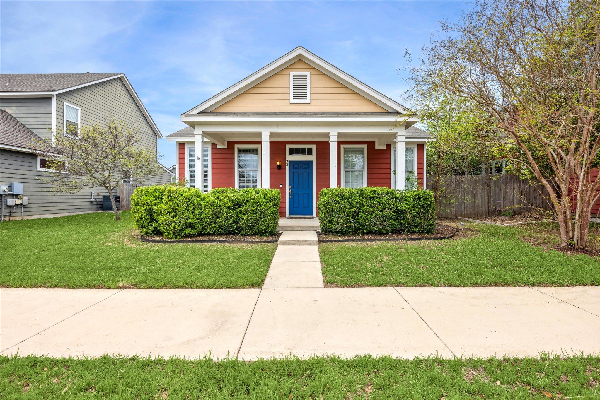 321 Newberry Trl Property Photo 1