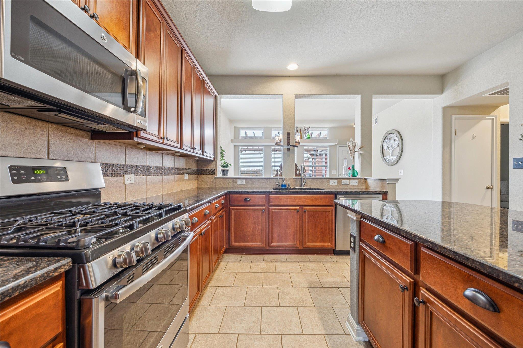 321 Newberry Trl Property Photo 7