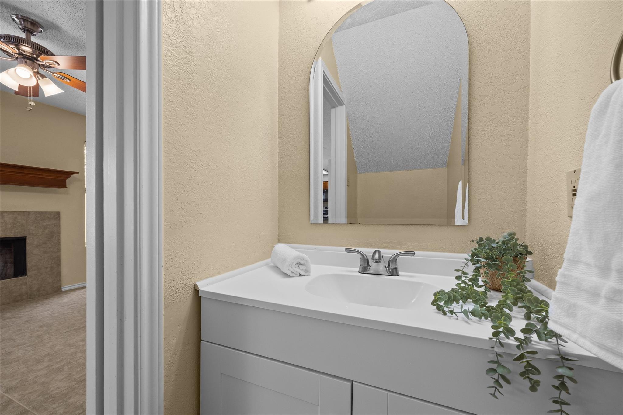 3200 Blazing Star Trl Property Photo 12