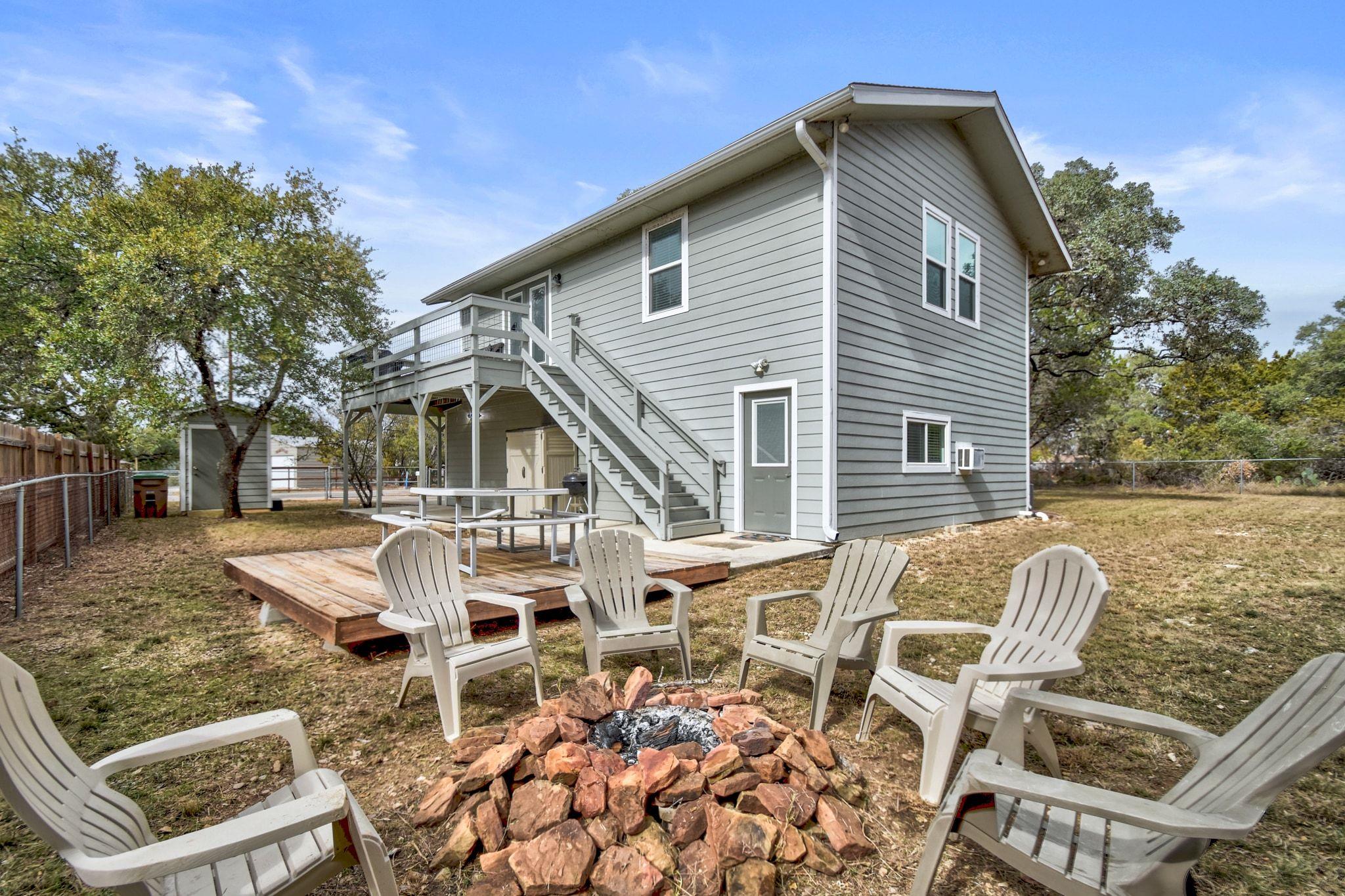 2591 Lakeshore Dr Property Photo 24