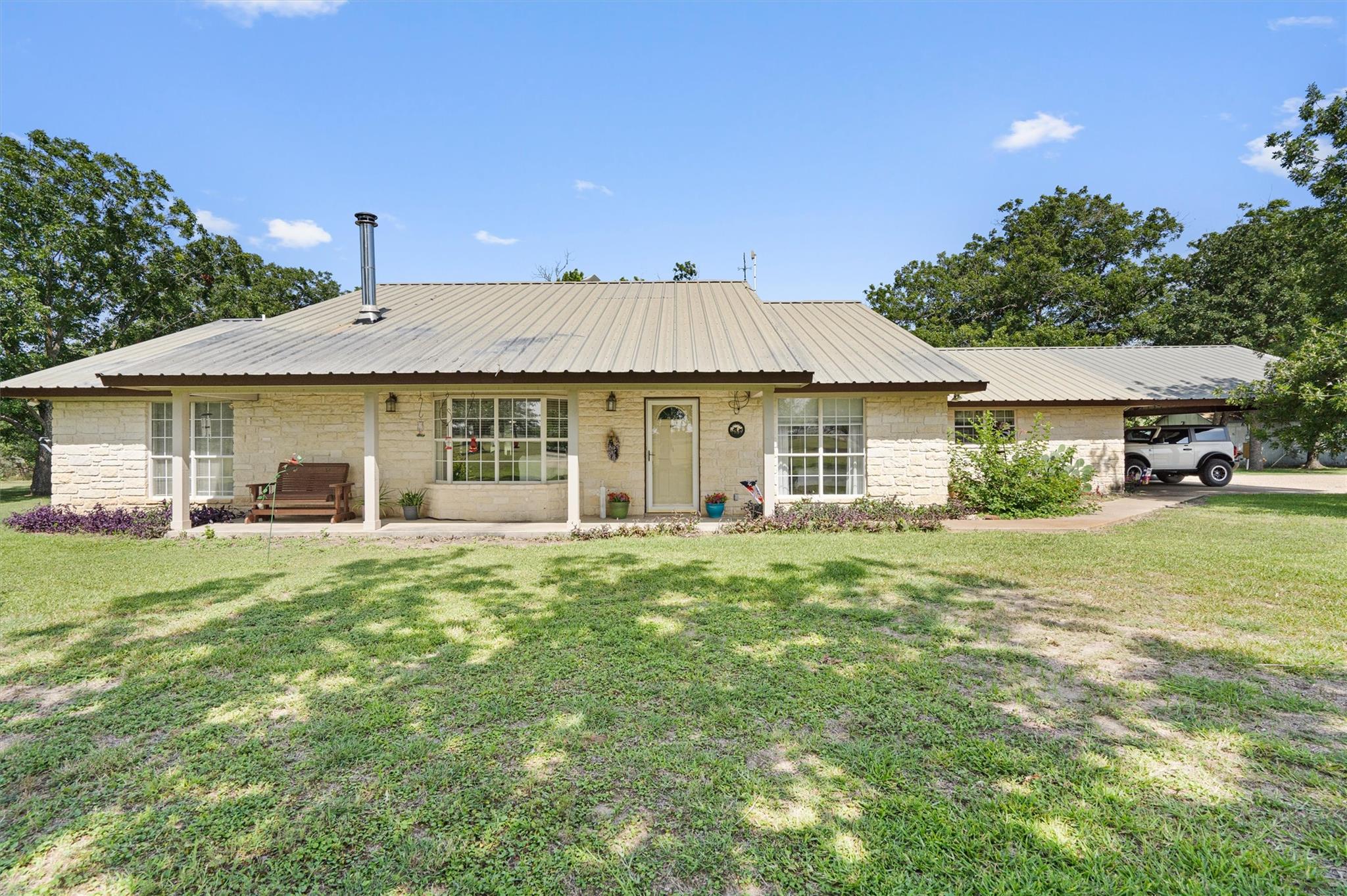 1172 County Road 418 None Property Photo 1