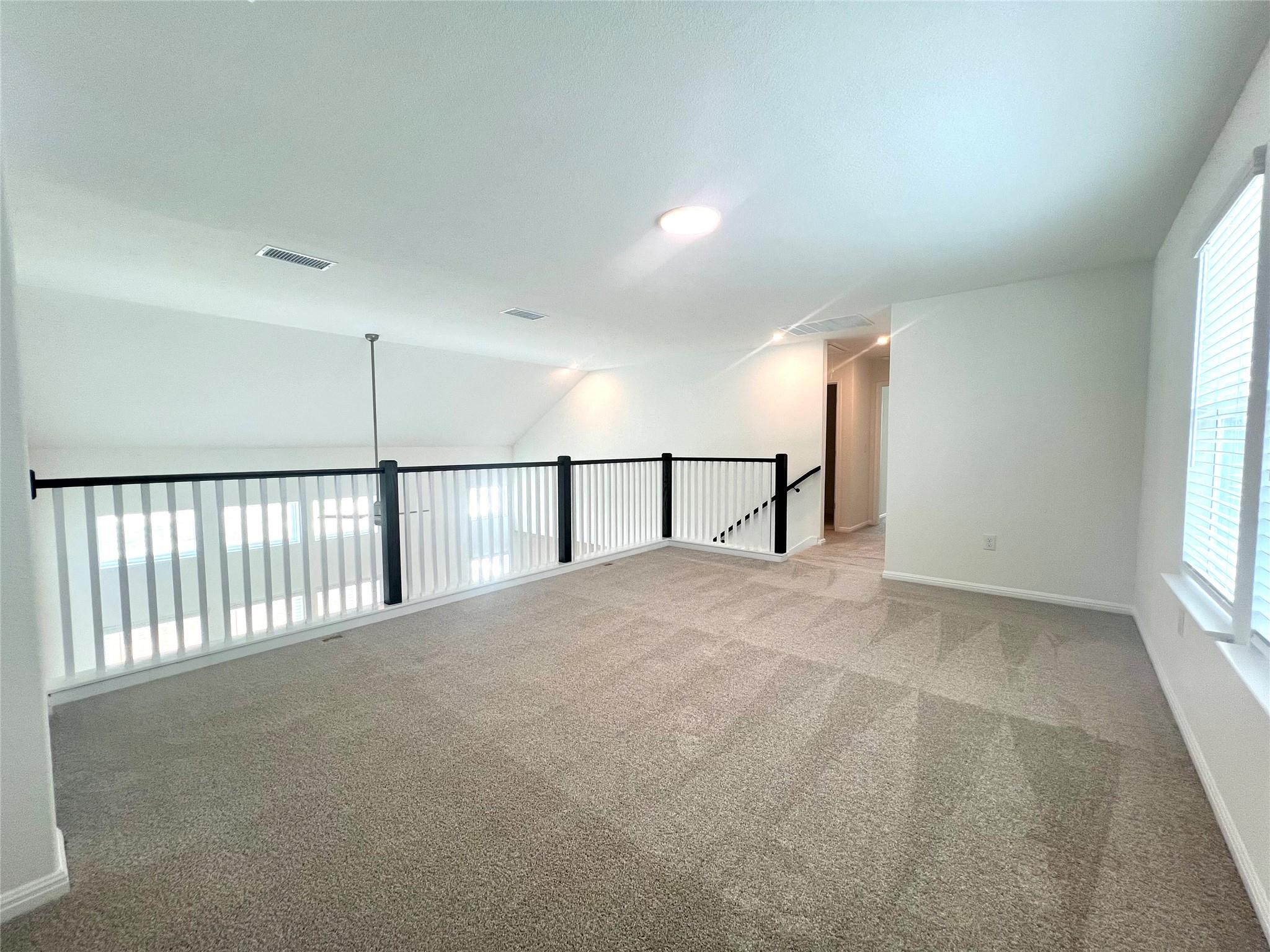 310 Young St Property Photo 10