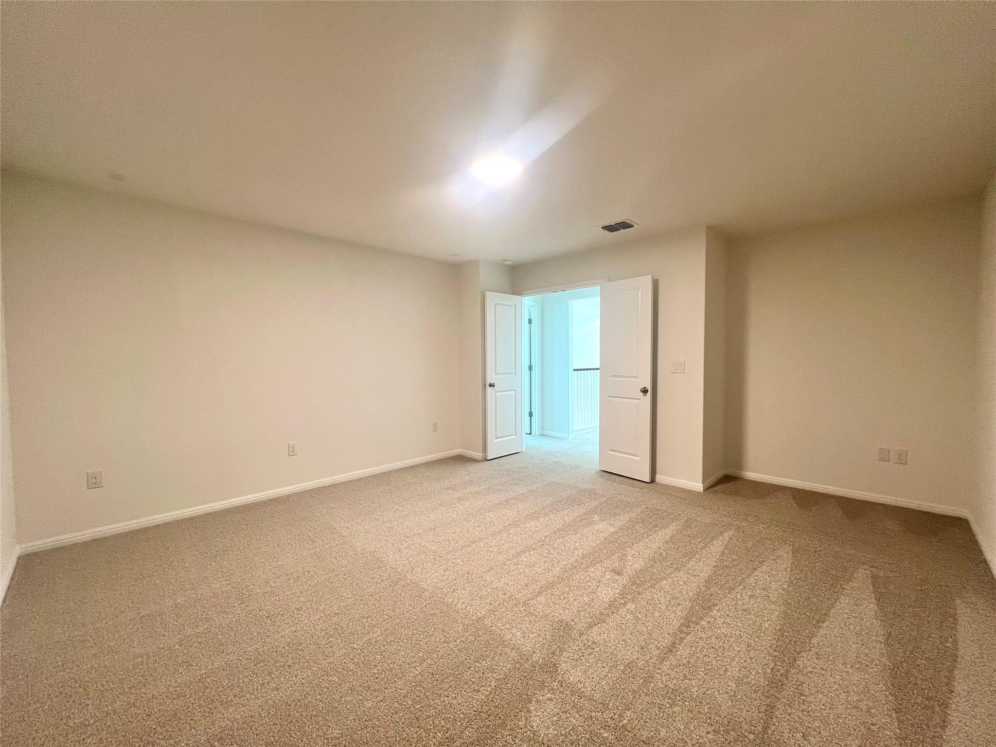 310 Young St Property Photo 12