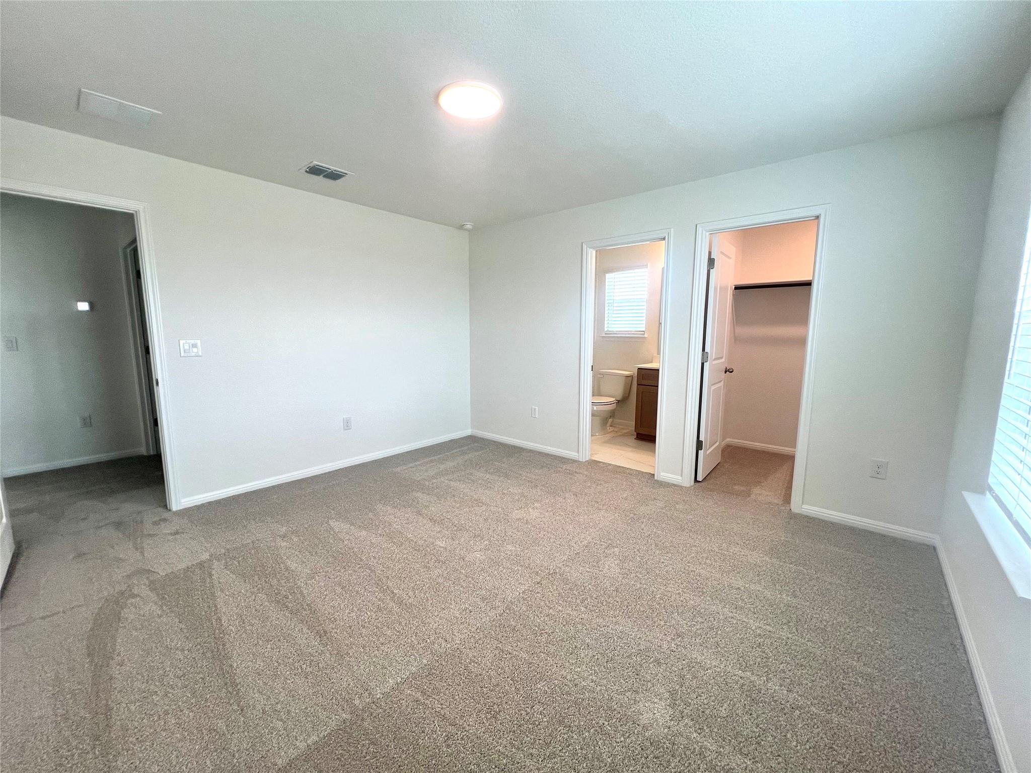 310 Young St Property Photo 13
