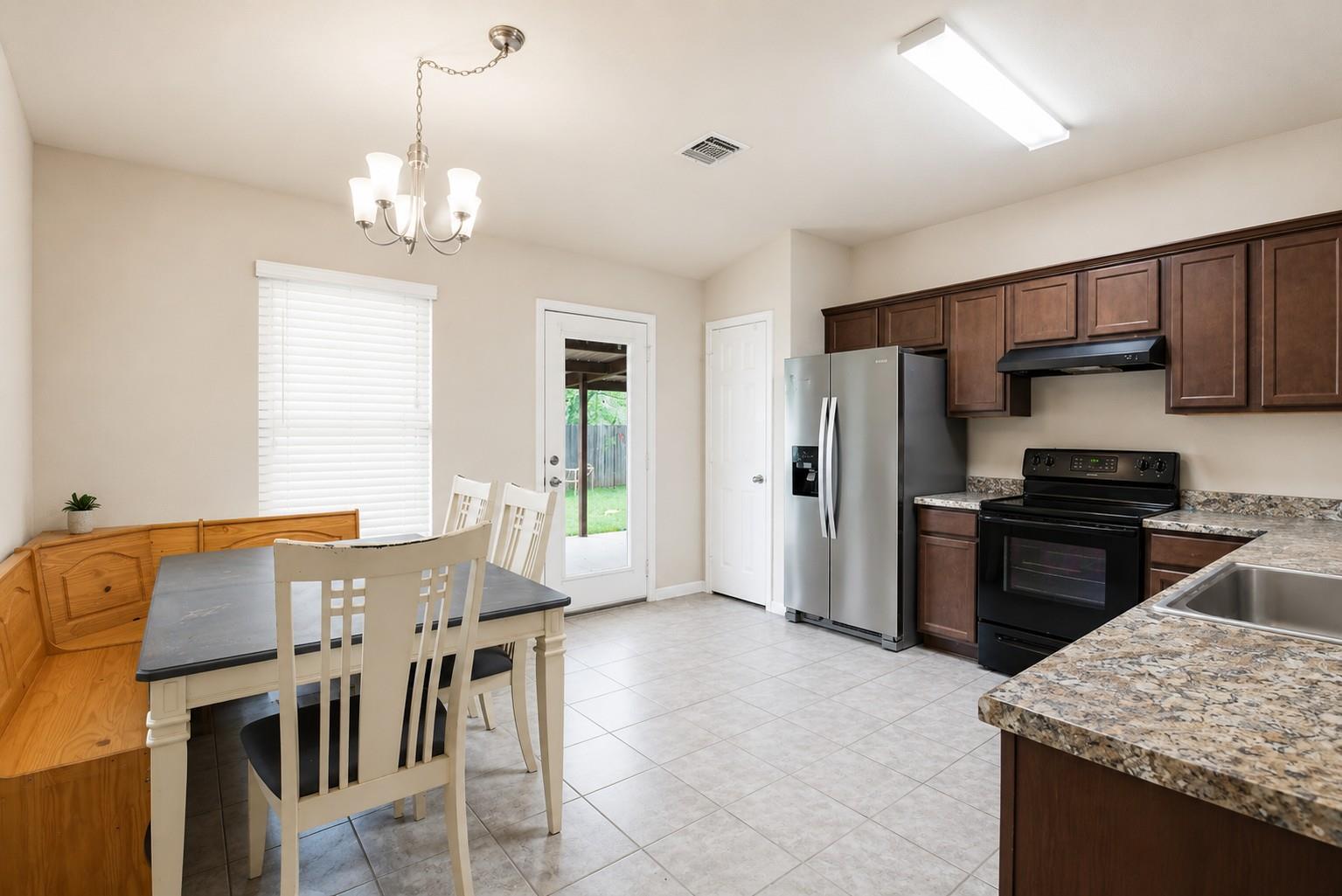 138 Talon Dr Property Photo 8