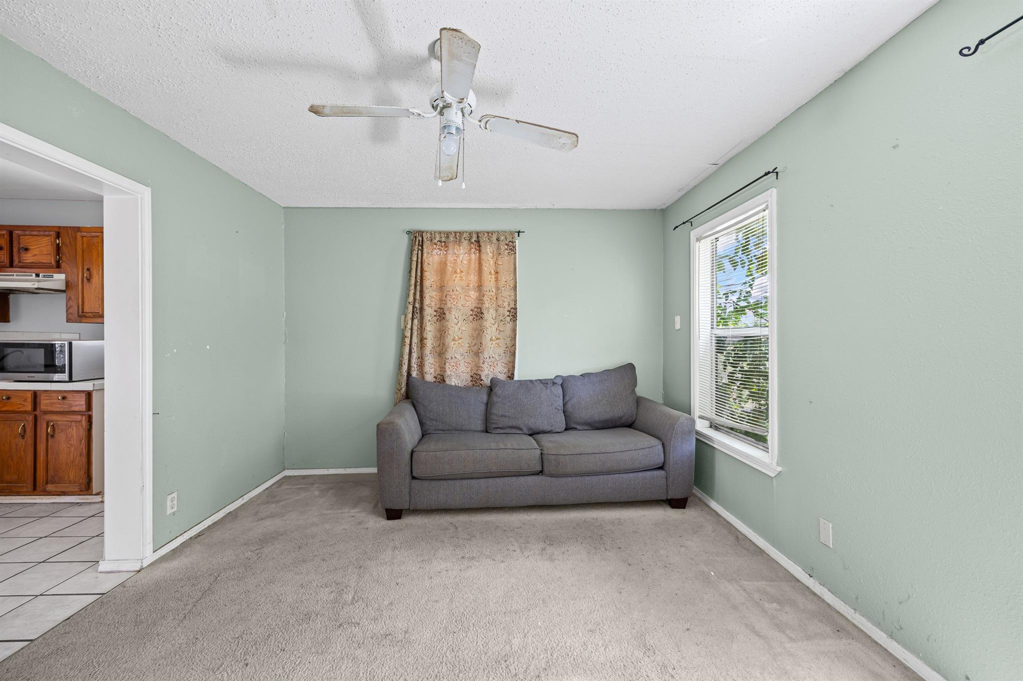 908 Vargas Rd Property Photo 12