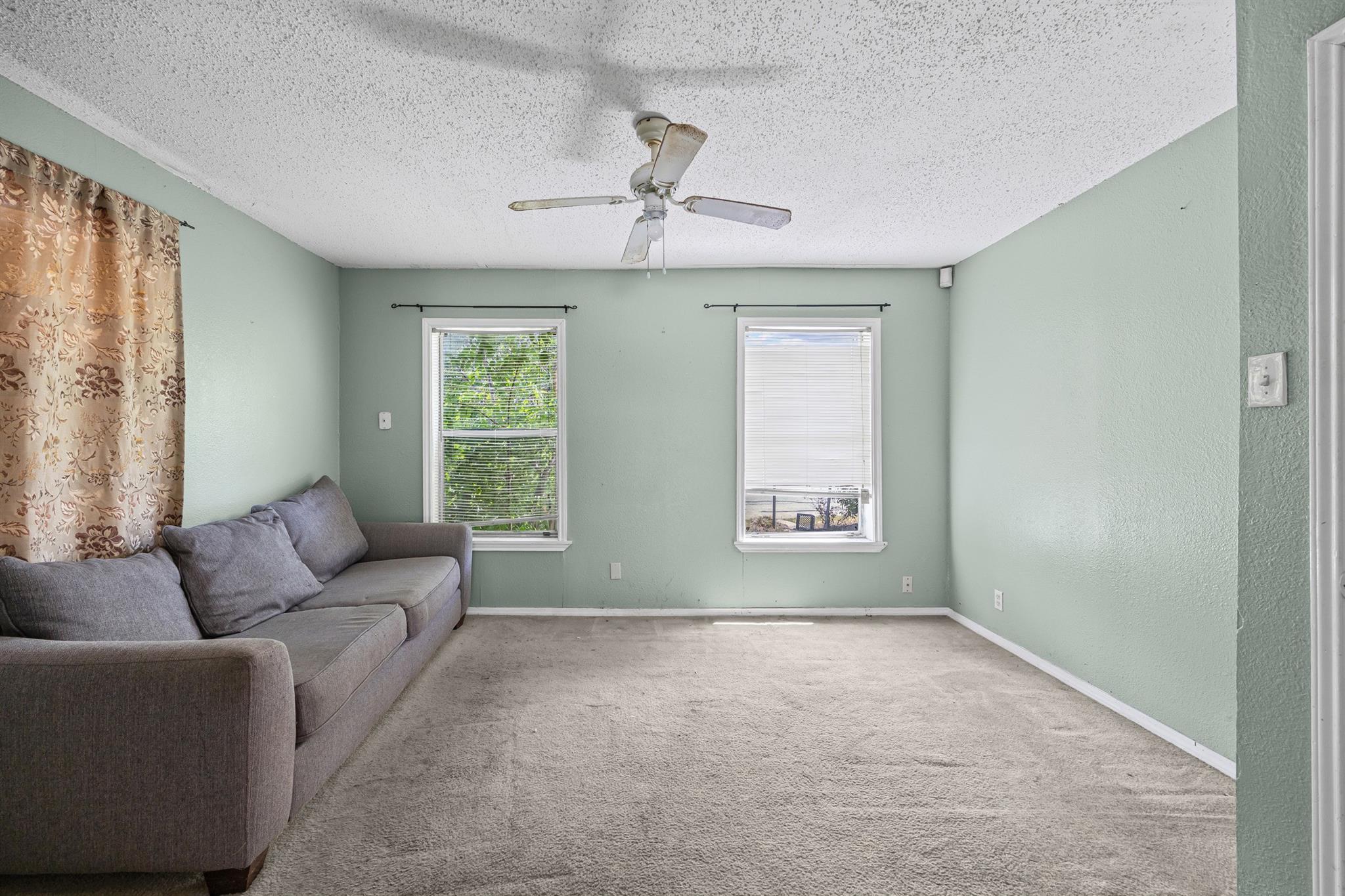 908 Vargas Rd Property Photo 15