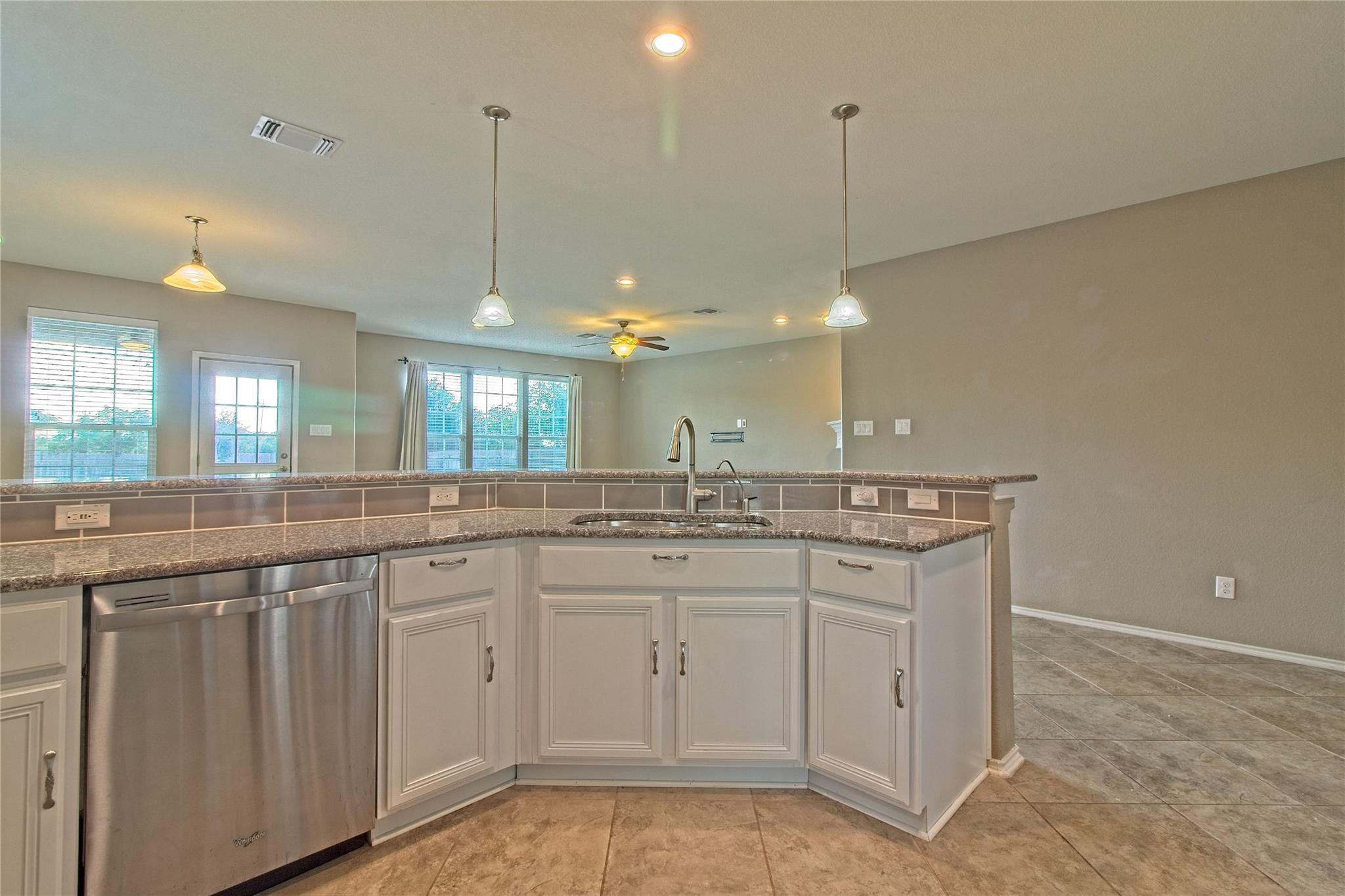 31443 Kingsway Rd Property Photo 15
