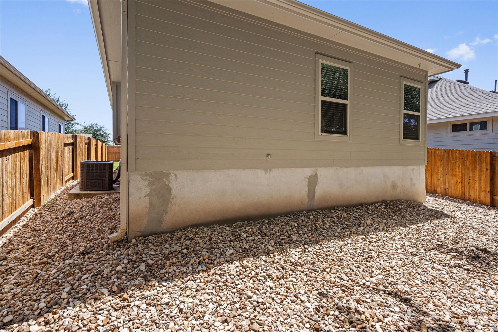 256 Pelican Bay Cir Property Photo 28